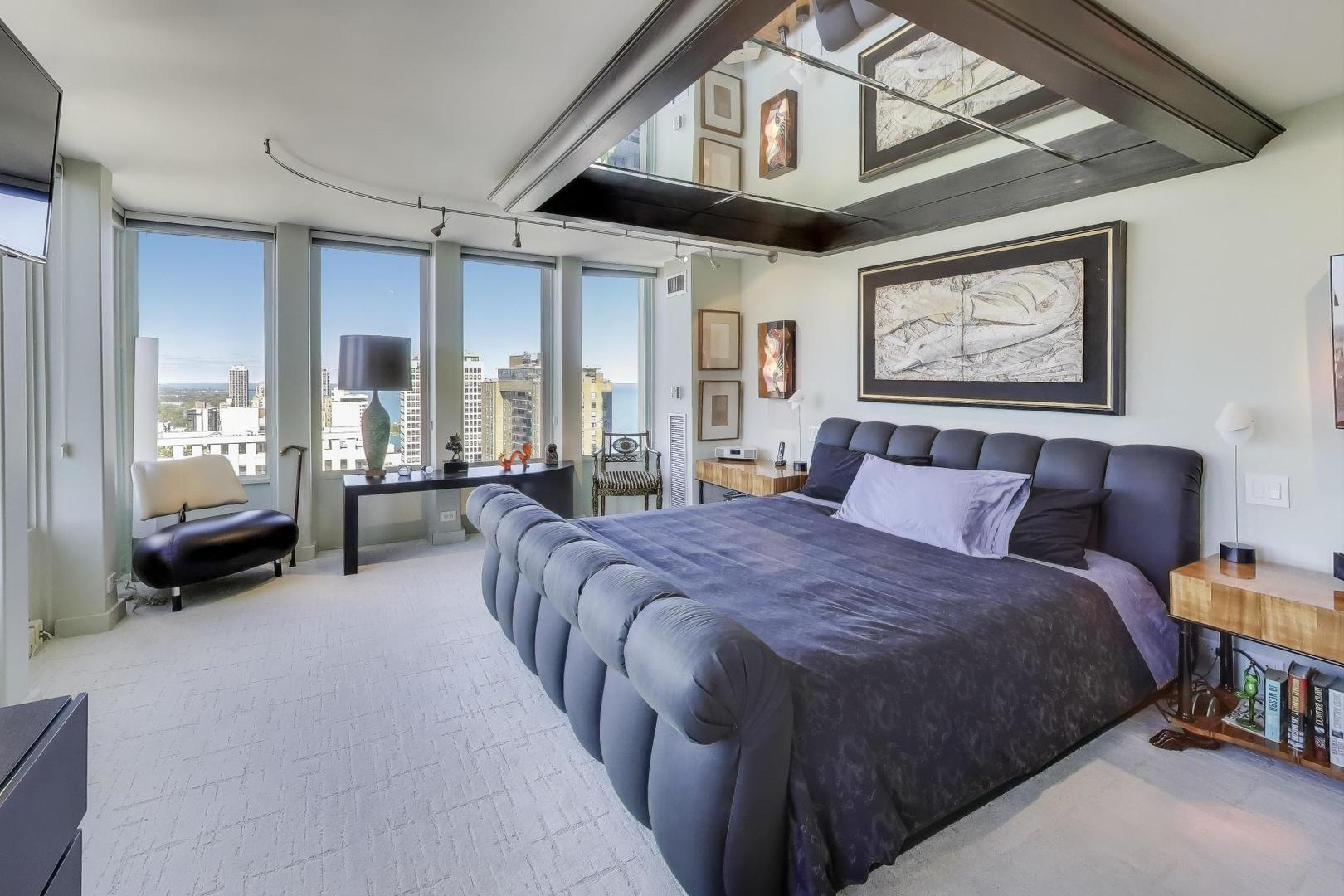 100 E Walton St #42F Chicago, IL 60611