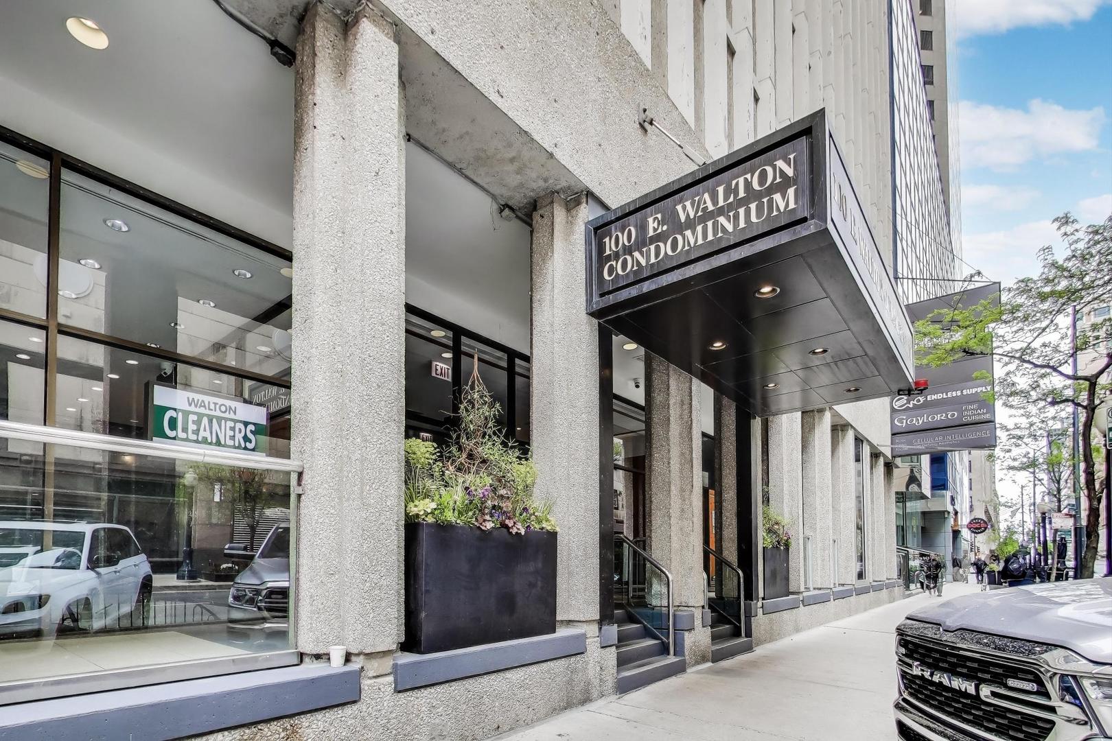 100 E Walton St #42F Chicago, IL 60611