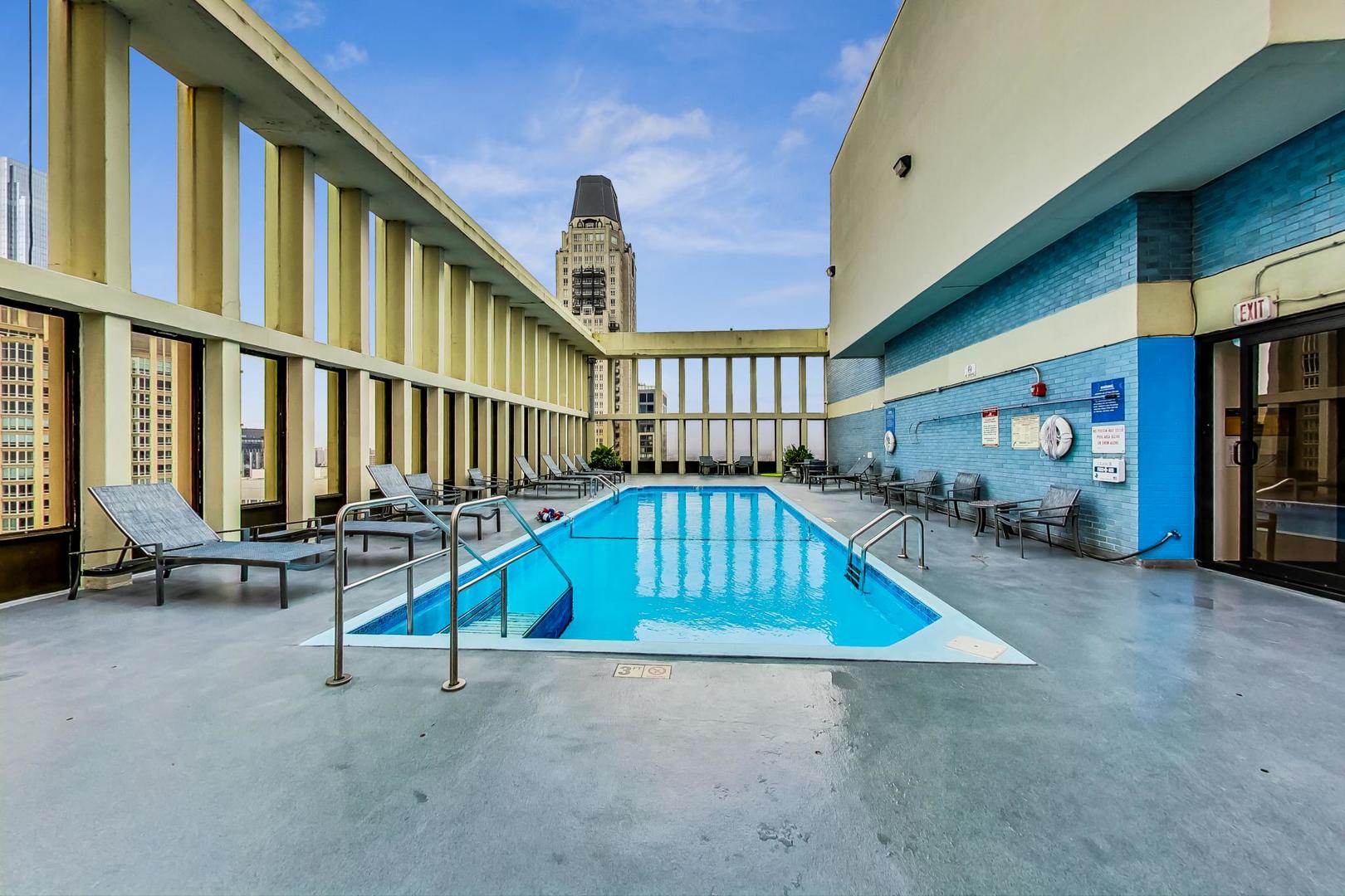 100 E Walton St #42F Chicago, IL 60611