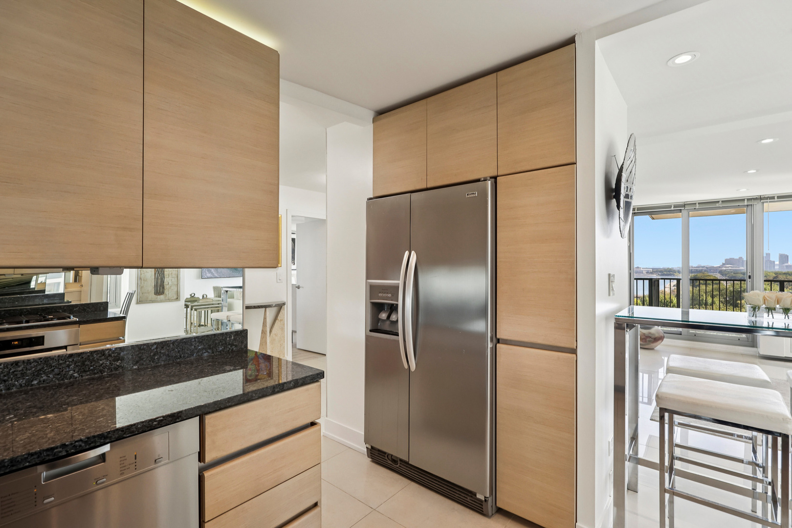 400 E Randolph St #1119-20 Chicago, IL 60601