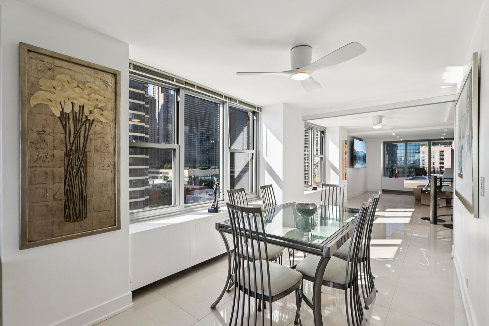 400 E Randolph St #1119-20 Chicago, IL 60601