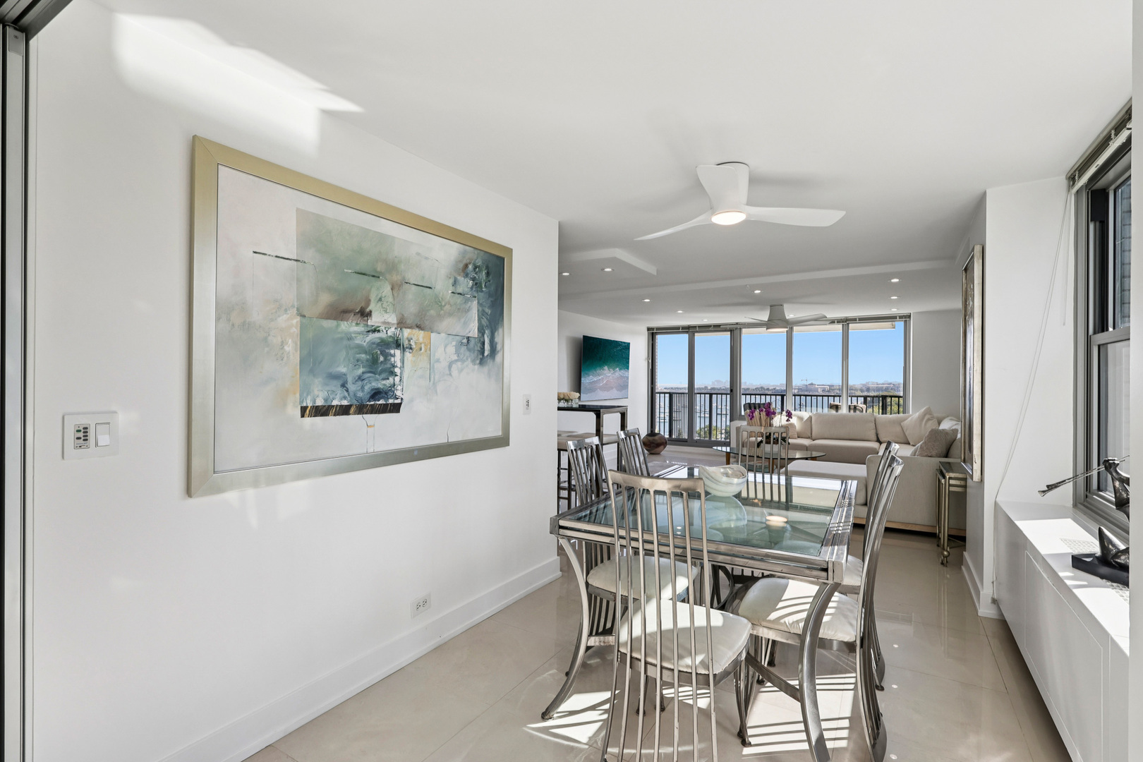 400 E Randolph St #1119-20 Chicago, IL 60601