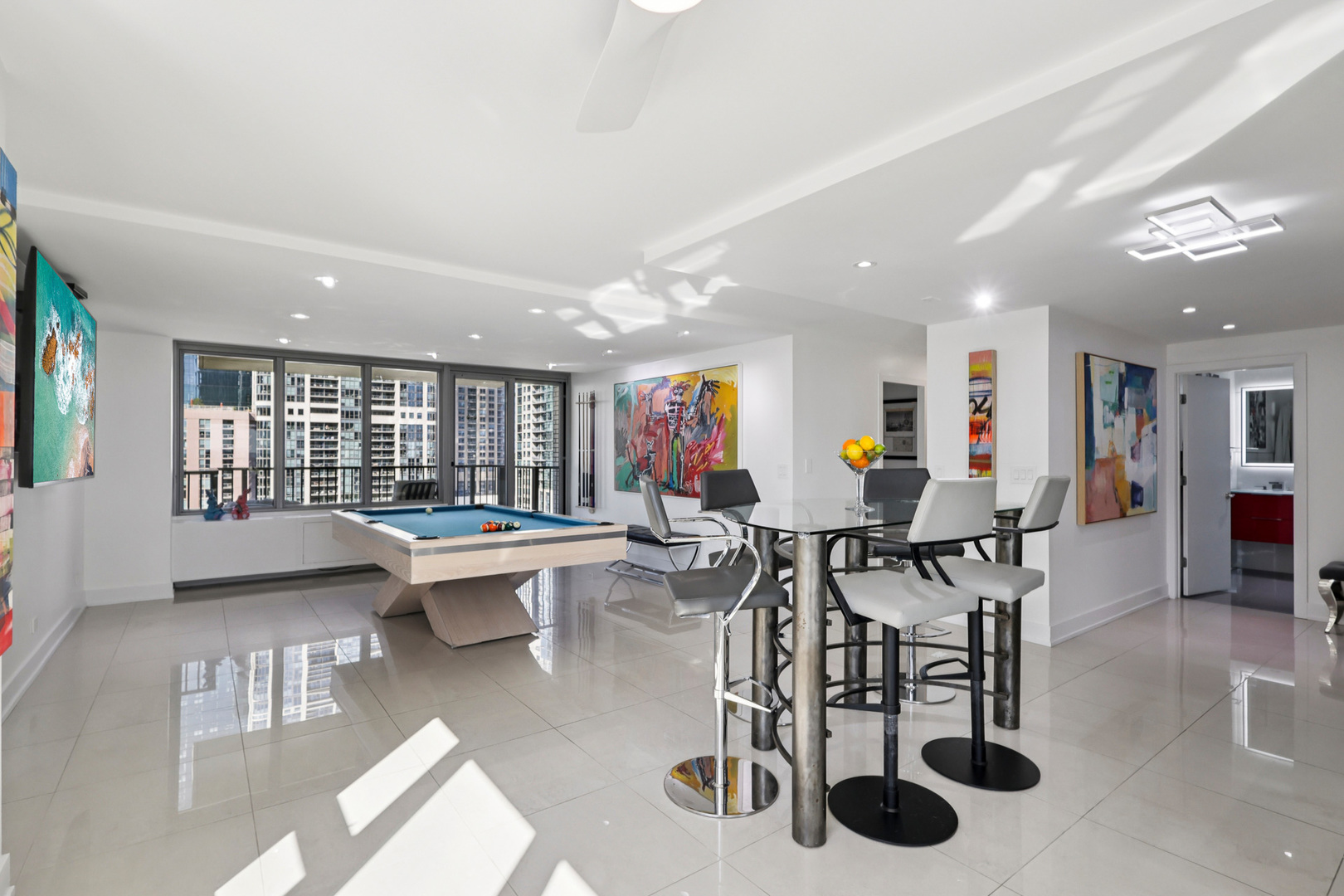 400 E Randolph St #1119-20 Chicago, IL 60601