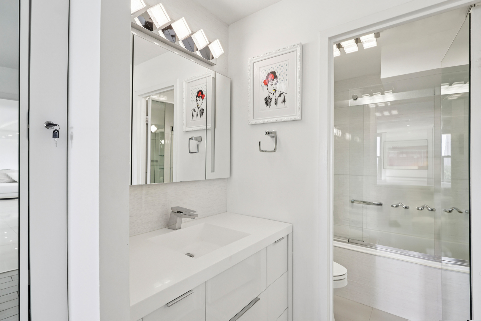 400 E Randolph St #1119-20 Chicago, IL 60601