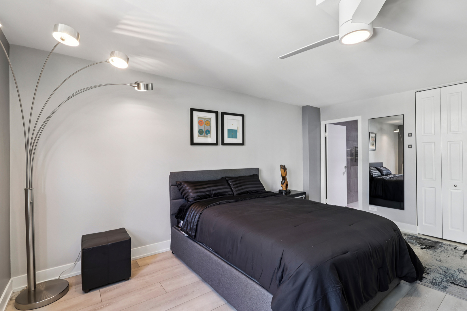 400 E Randolph St #1119-20 Chicago, IL 60601