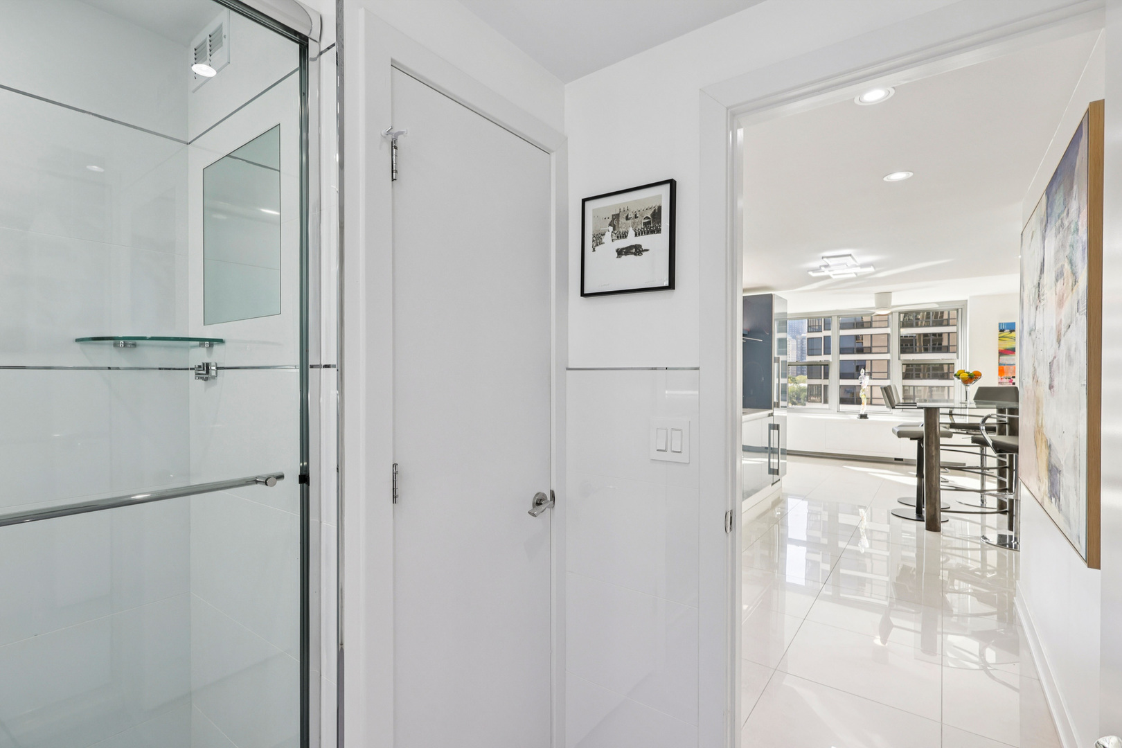 400 E Randolph St #1119-20 Chicago, IL 60601