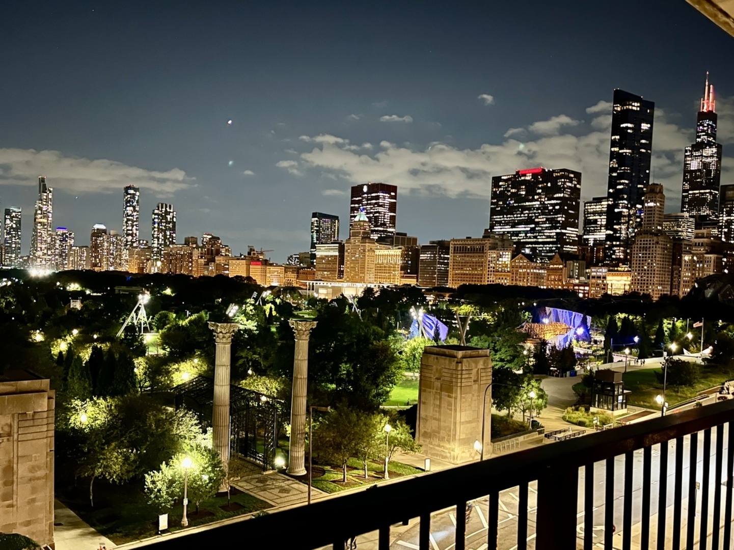 400 E Randolph St #1119-20 Chicago, IL 60601