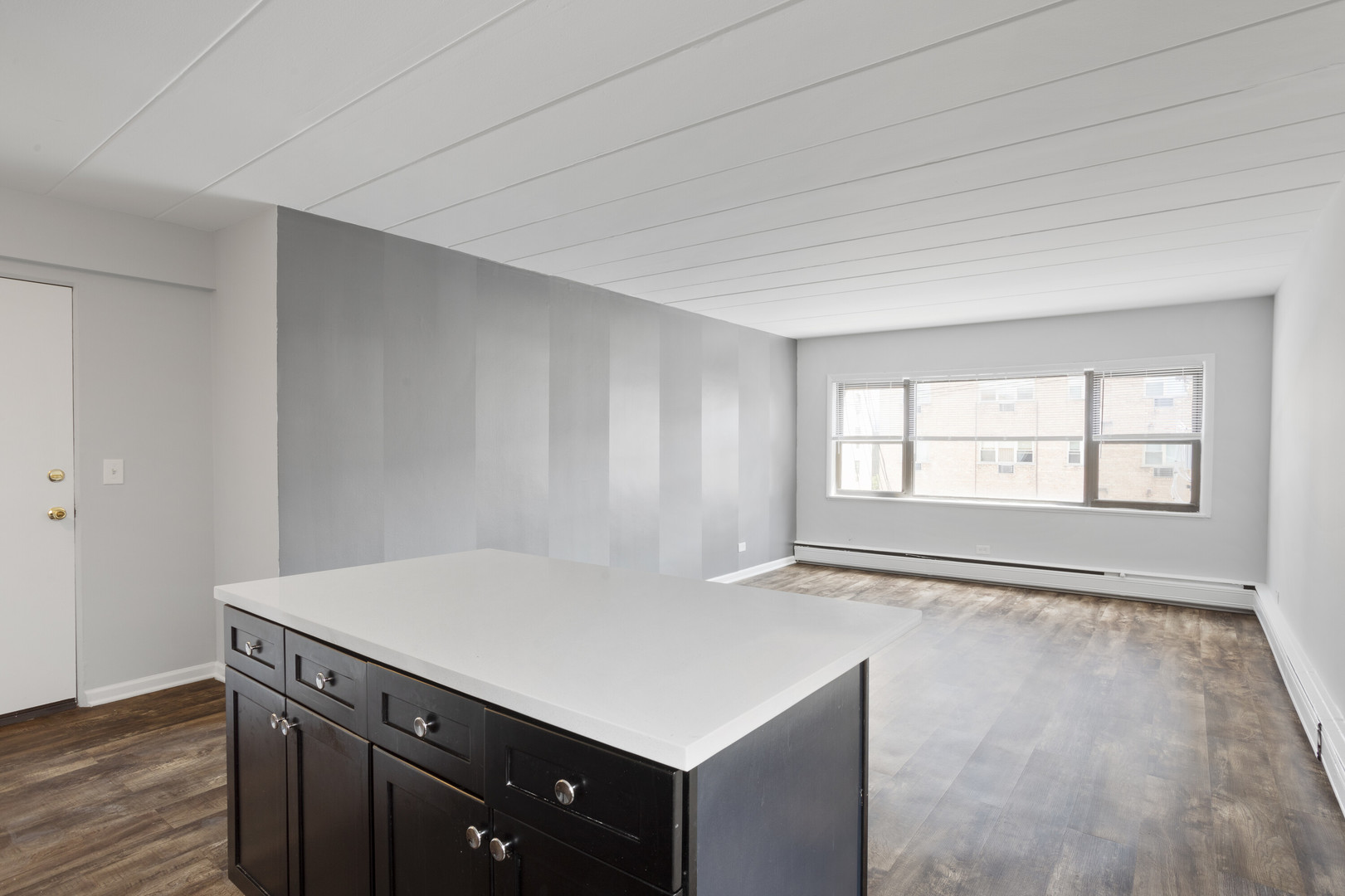 6007 N Kenmore Ave #401 Chicago, IL 60660