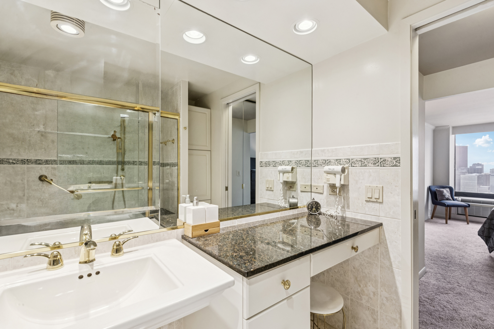 155 N Hbr Dr #3002 Chicago, IL 60601