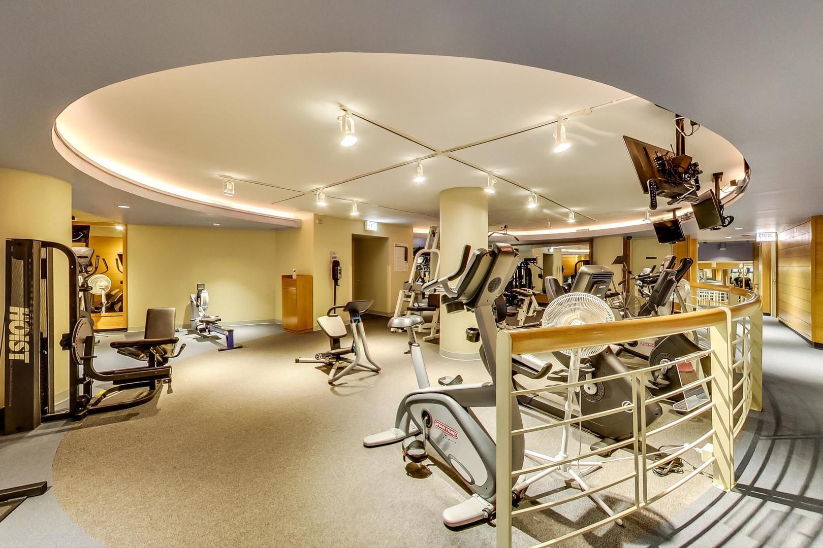 155 N Hbr Dr #3002 Chicago, IL 60601