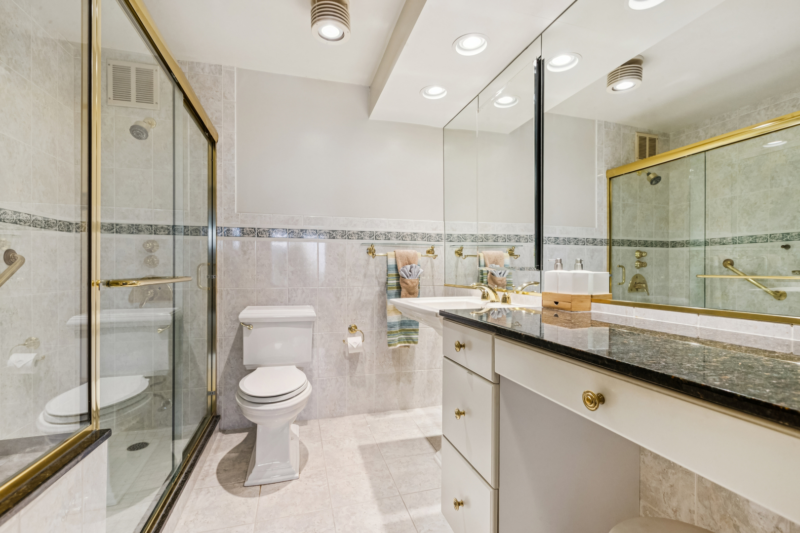 155 N Hbr Dr #3002 Chicago, IL 60601