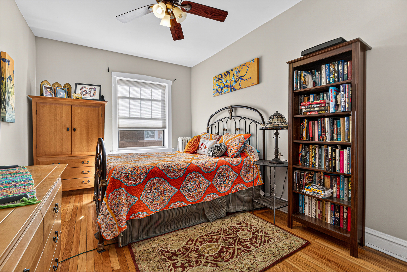 242 S MAPLE Ave #3E Oak Park, IL 60302