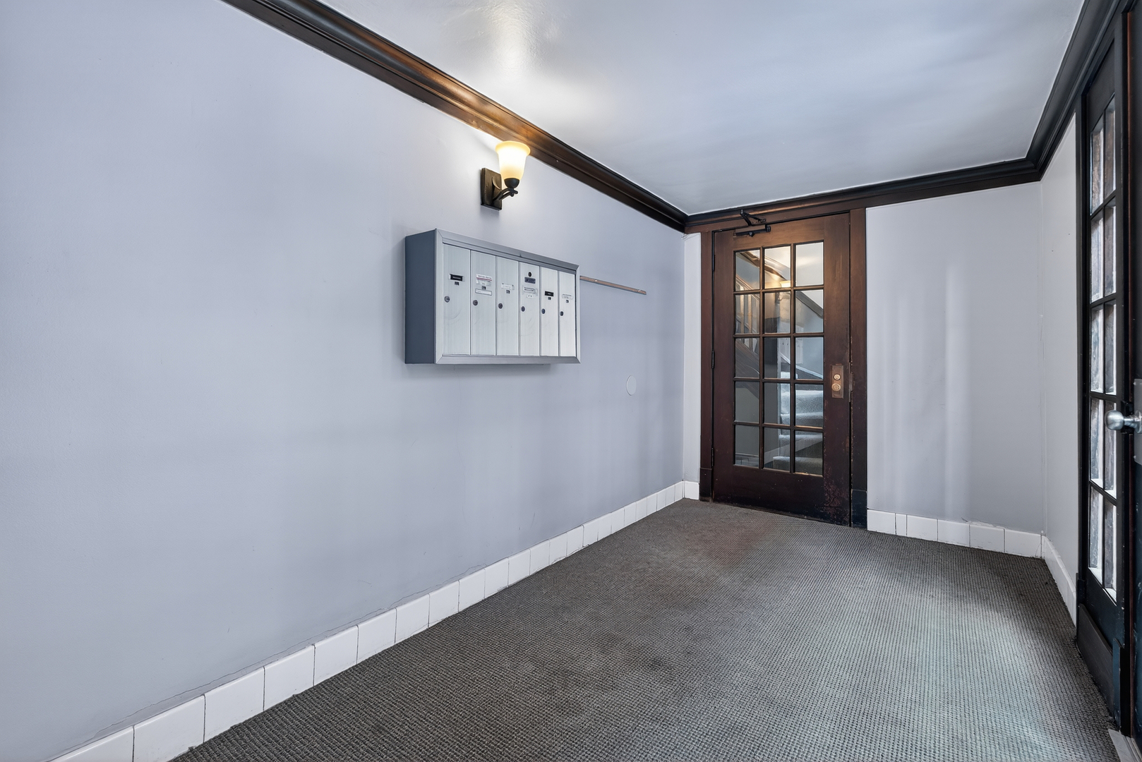 242 S MAPLE Ave #3E Oak Park, IL 60302