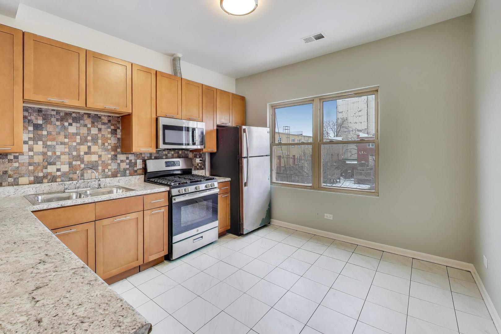 5938 S Indiana Ave #2 Chicago, IL 60637