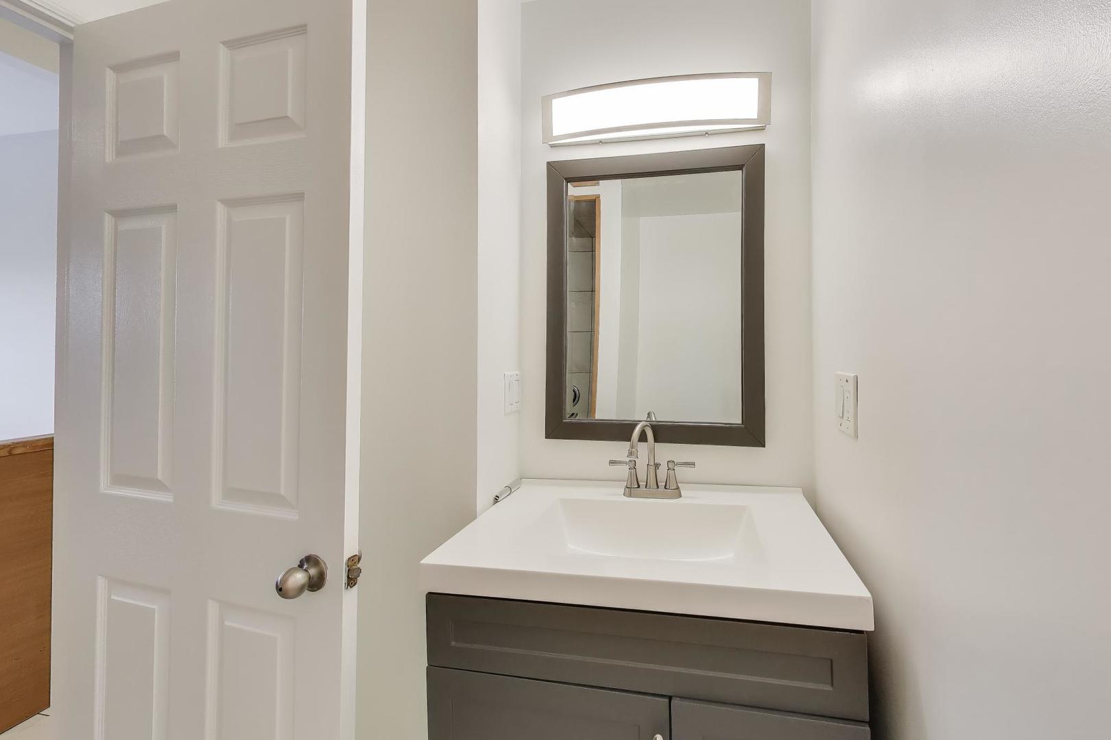 5938 S Indiana Ave #2 Chicago, IL 60637