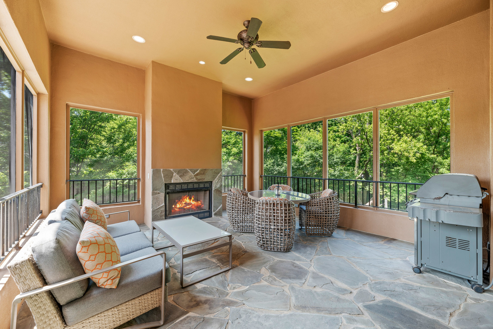 493 Hazel Ave Highland Park, IL 60035