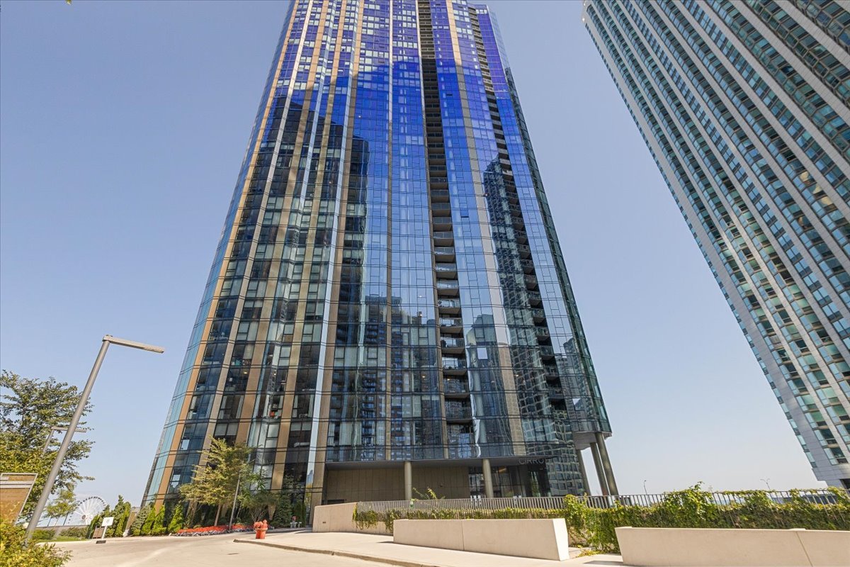 211 N Hbr Dr #409
