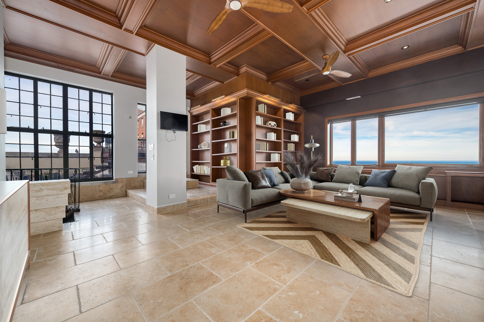 707 W Junior Ter #PH-12 Chicago, IL 60613