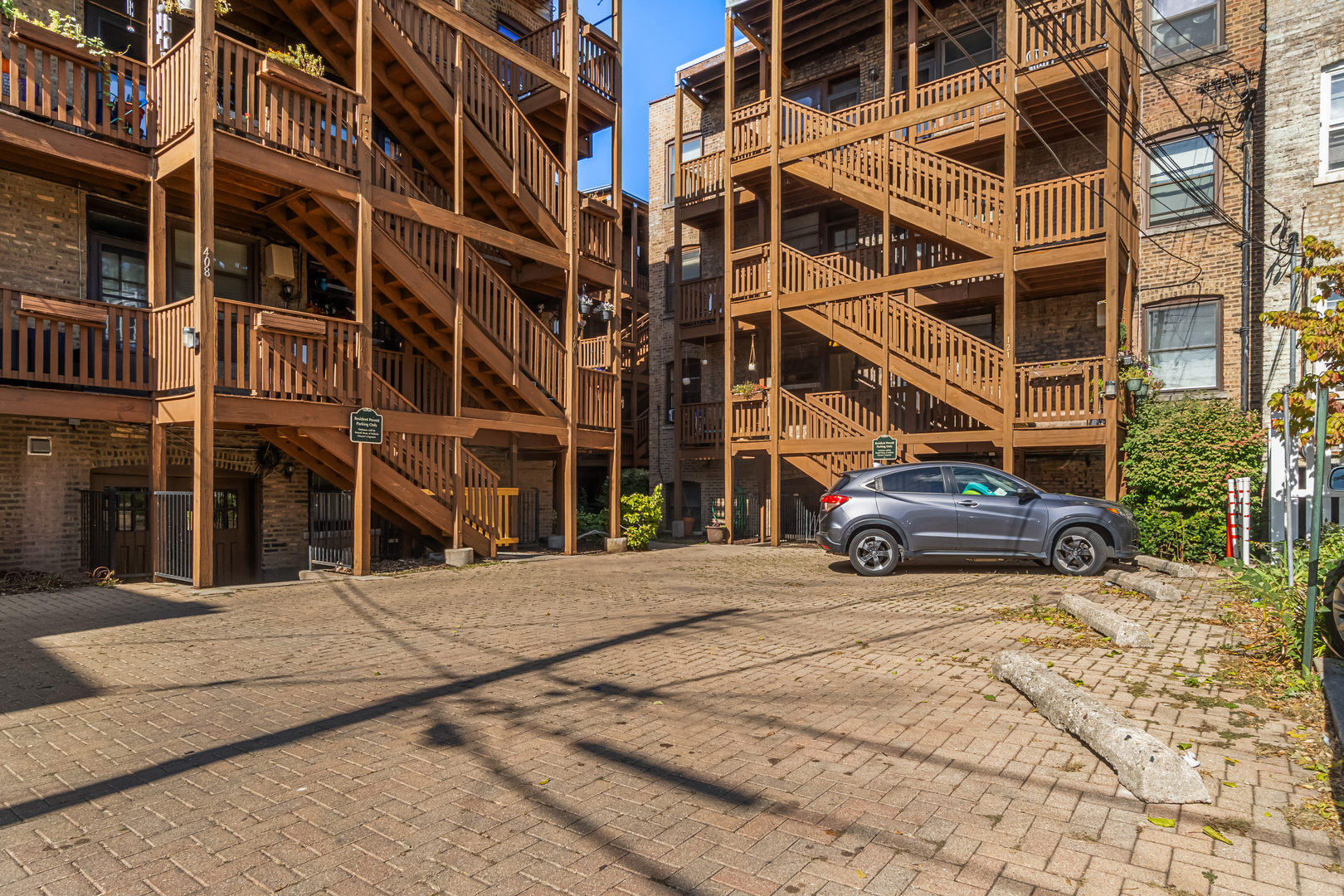 404 S Lombard Ave #1 Oak Park, IL 60302