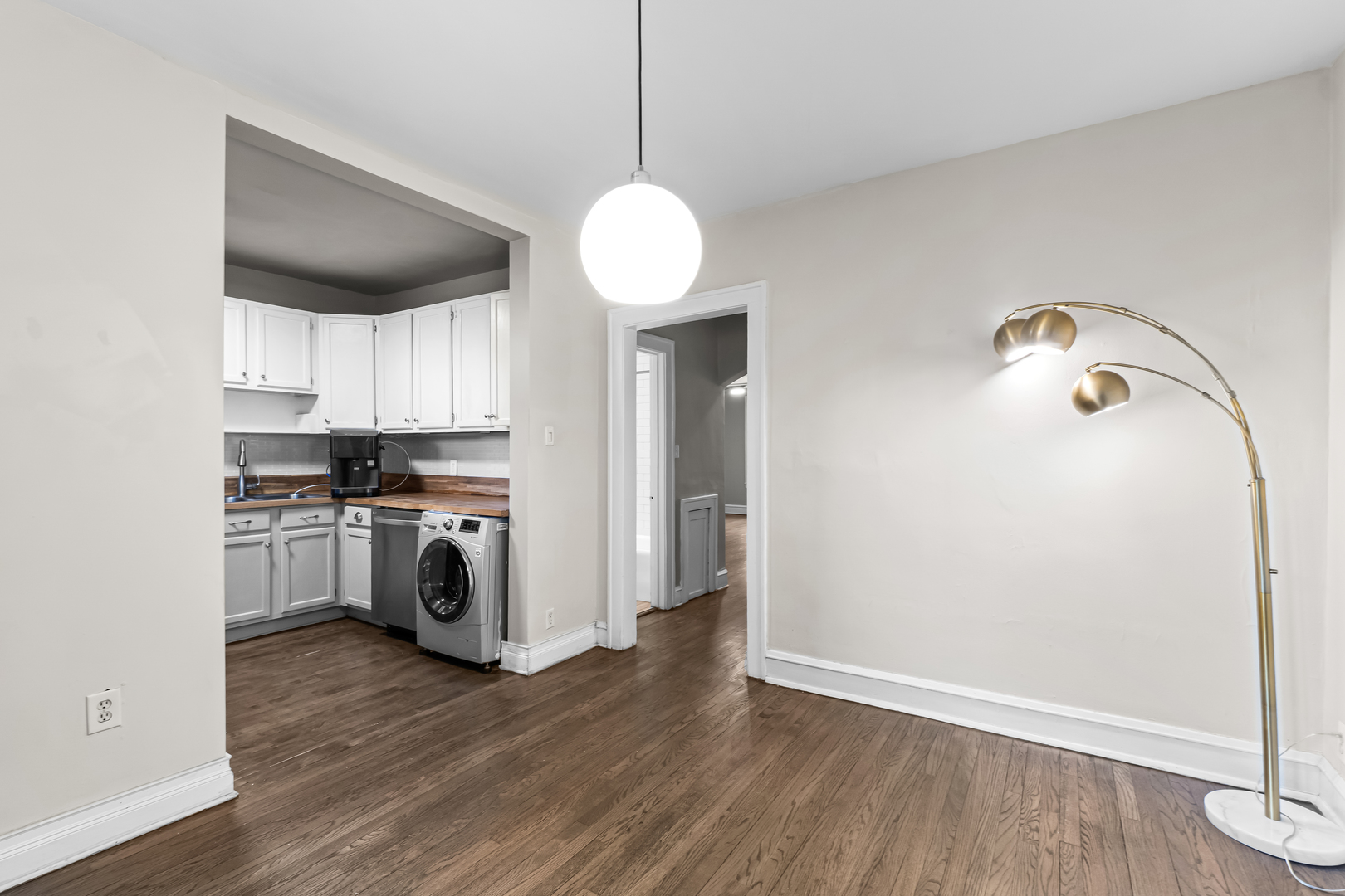 404 S Lombard Ave #1 Oak Park, IL 60302