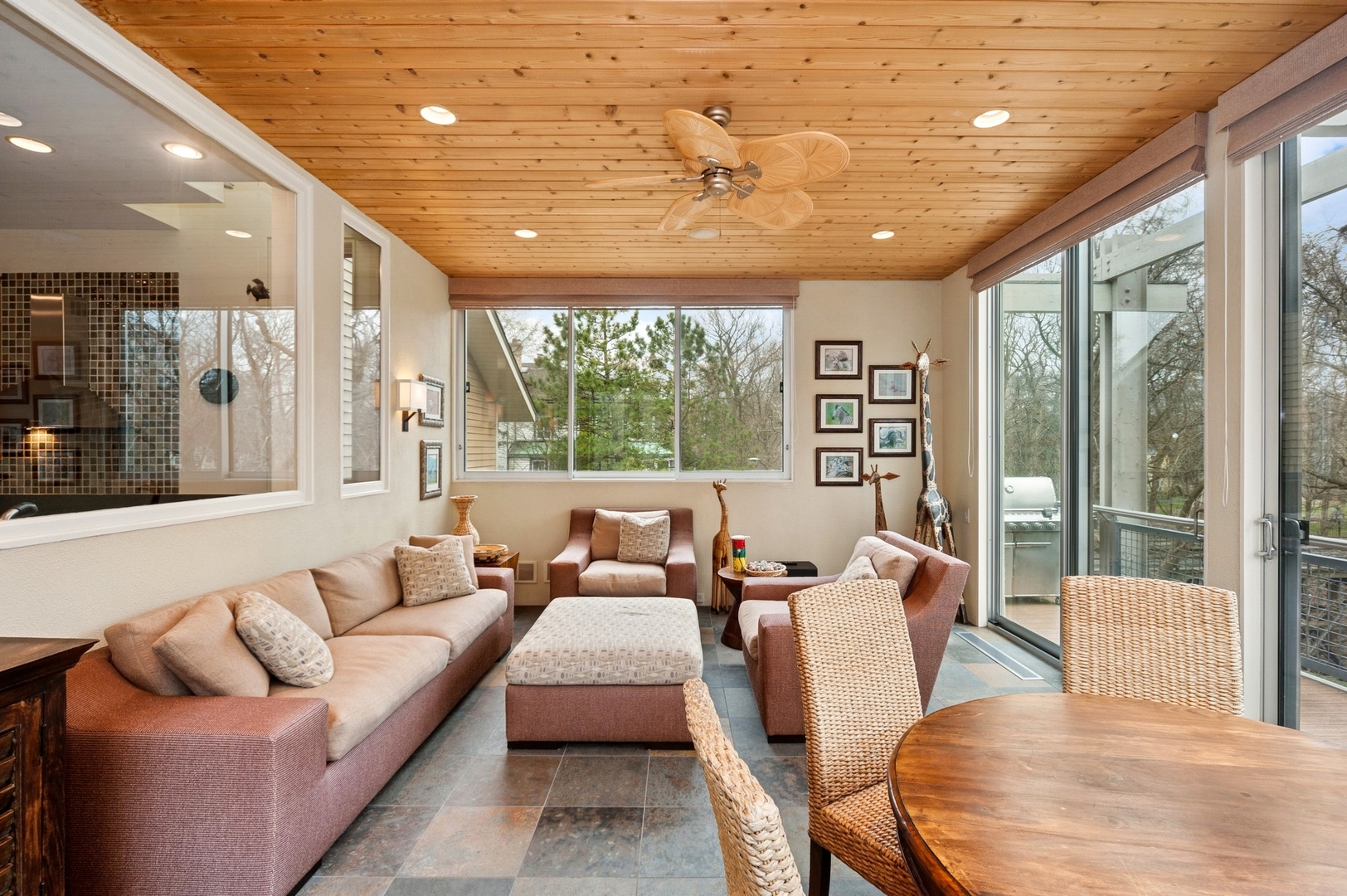 282 Linden Park Pl Highland Park, IL 60035