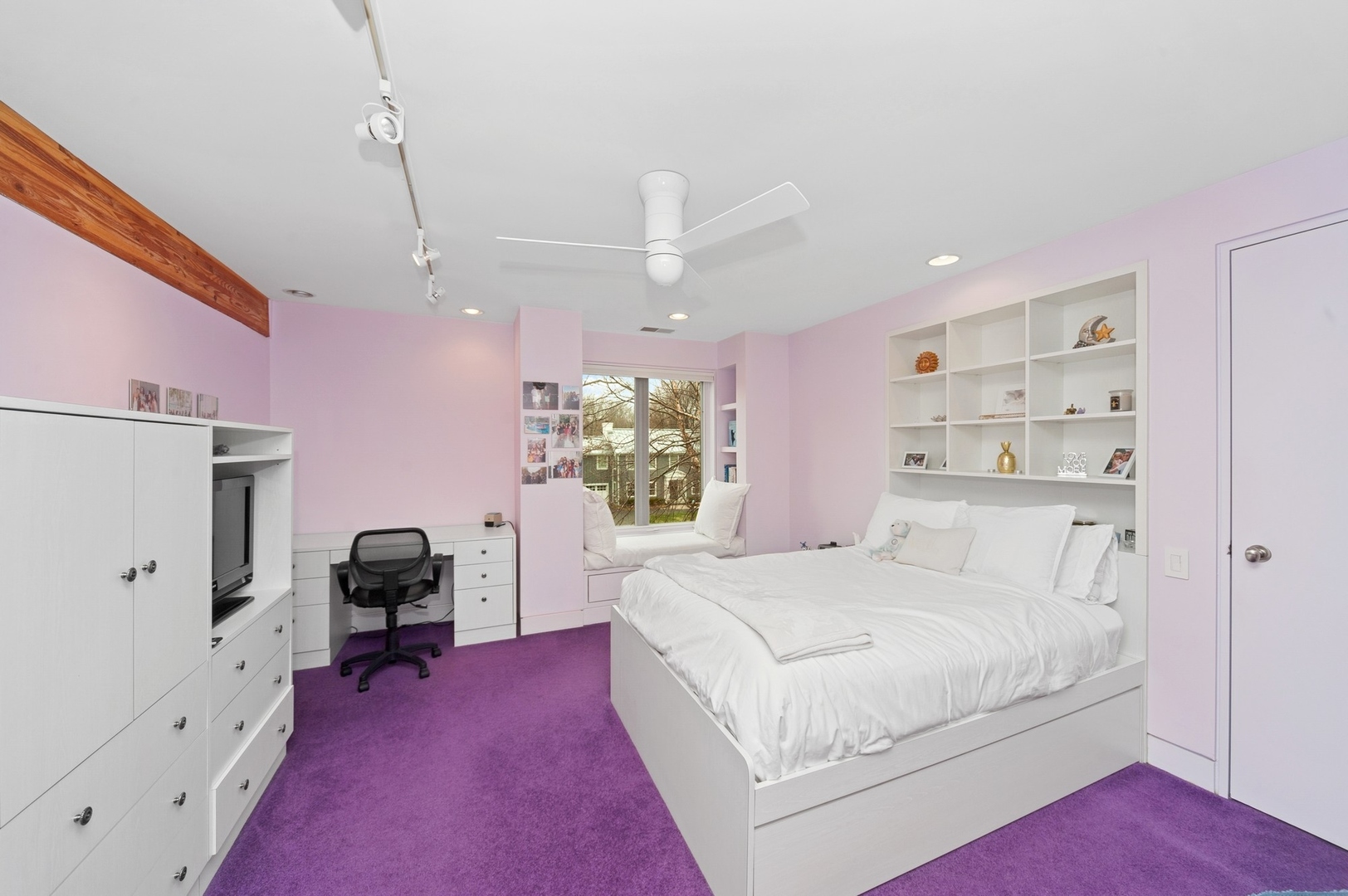 282 Linden Park Pl Highland Park, IL 60035