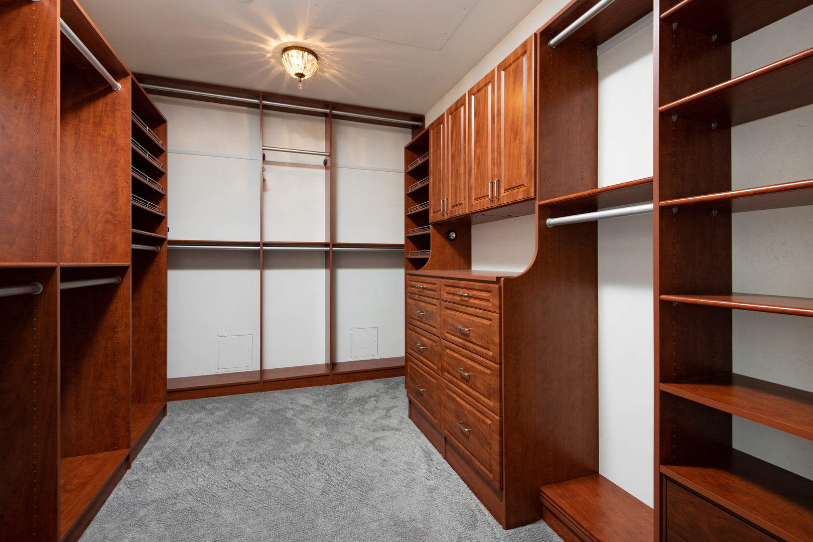 21 E Huron St #4701 Chicago, IL 60611