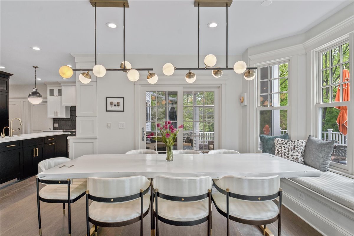 1423 Northwoods Rd Deerfield, IL 60015