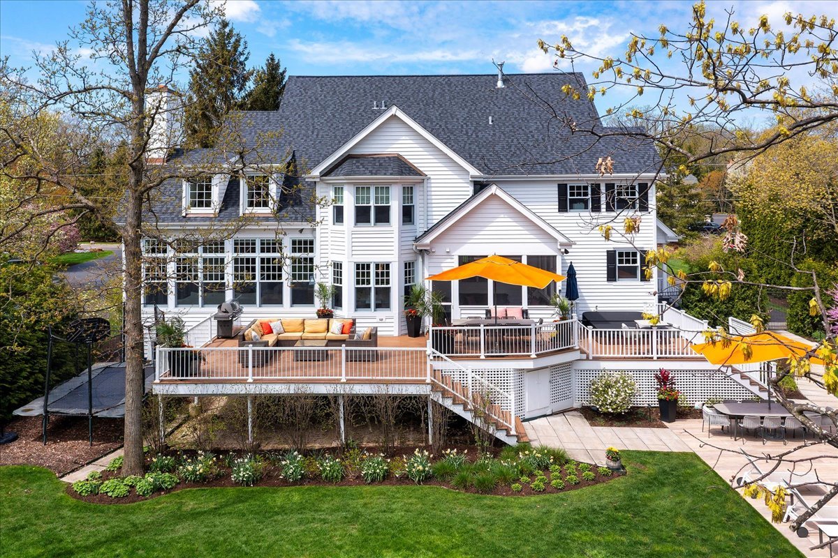 1423 Northwoods Rd Deerfield, IL 60015