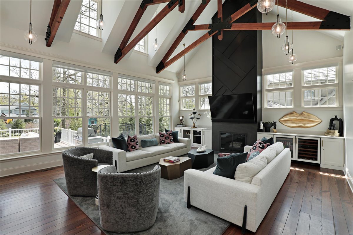 1423 Northwoods Rd Deerfield, IL 60015