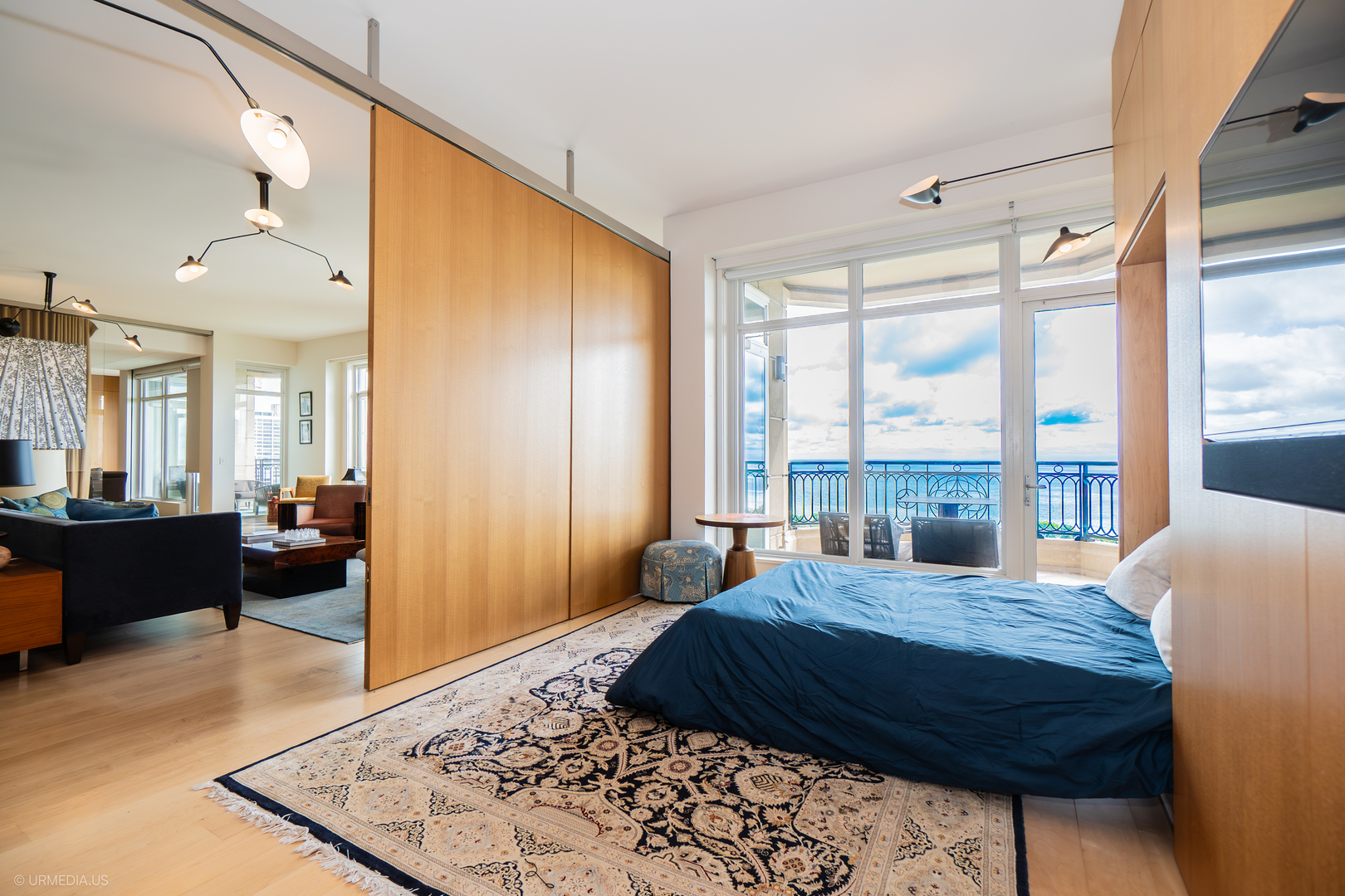 2550 N Lakeview Ave #S2502 Chicago, IL 60614