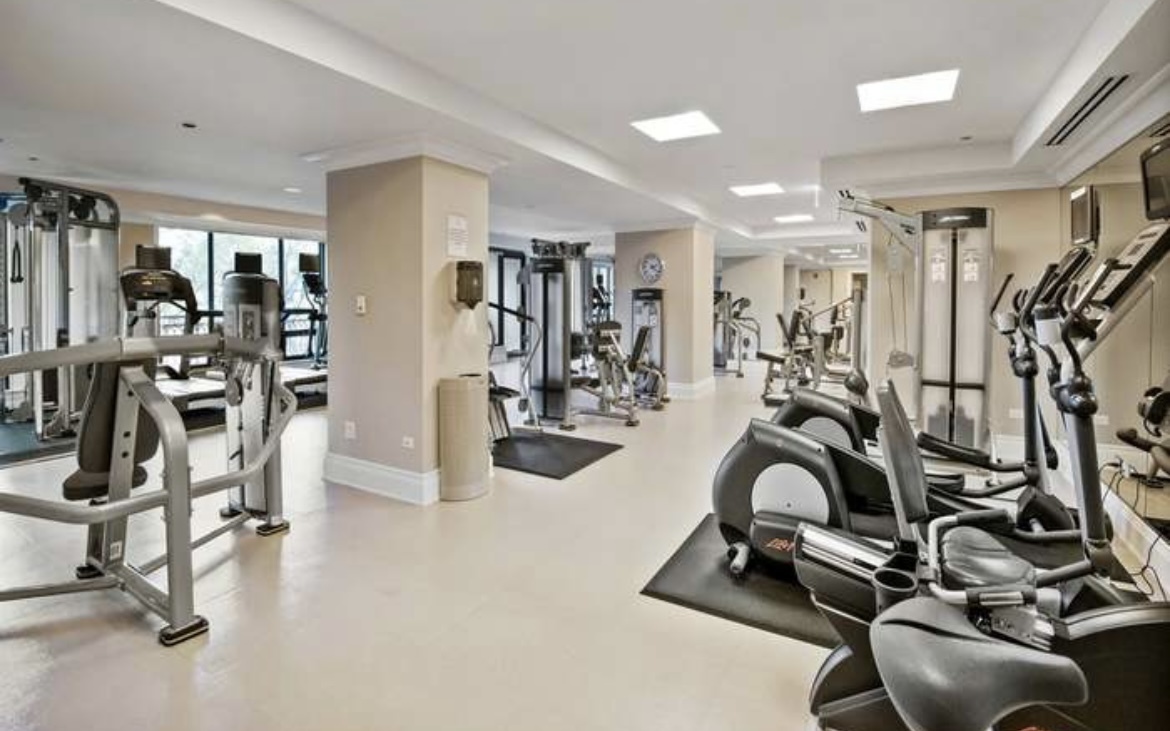 2550 N Lakeview Ave #S2502 Chicago, IL 60614