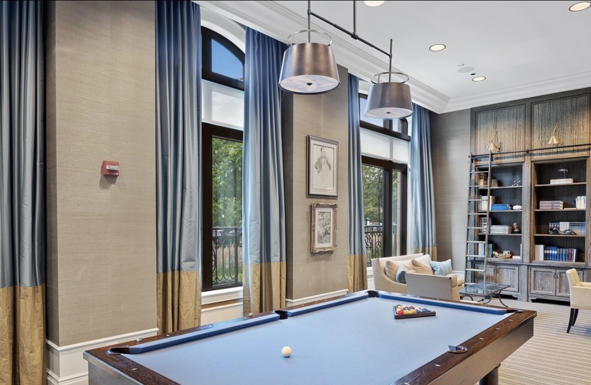 2550 N Lakeview Ave #S2502 Chicago, IL 60614