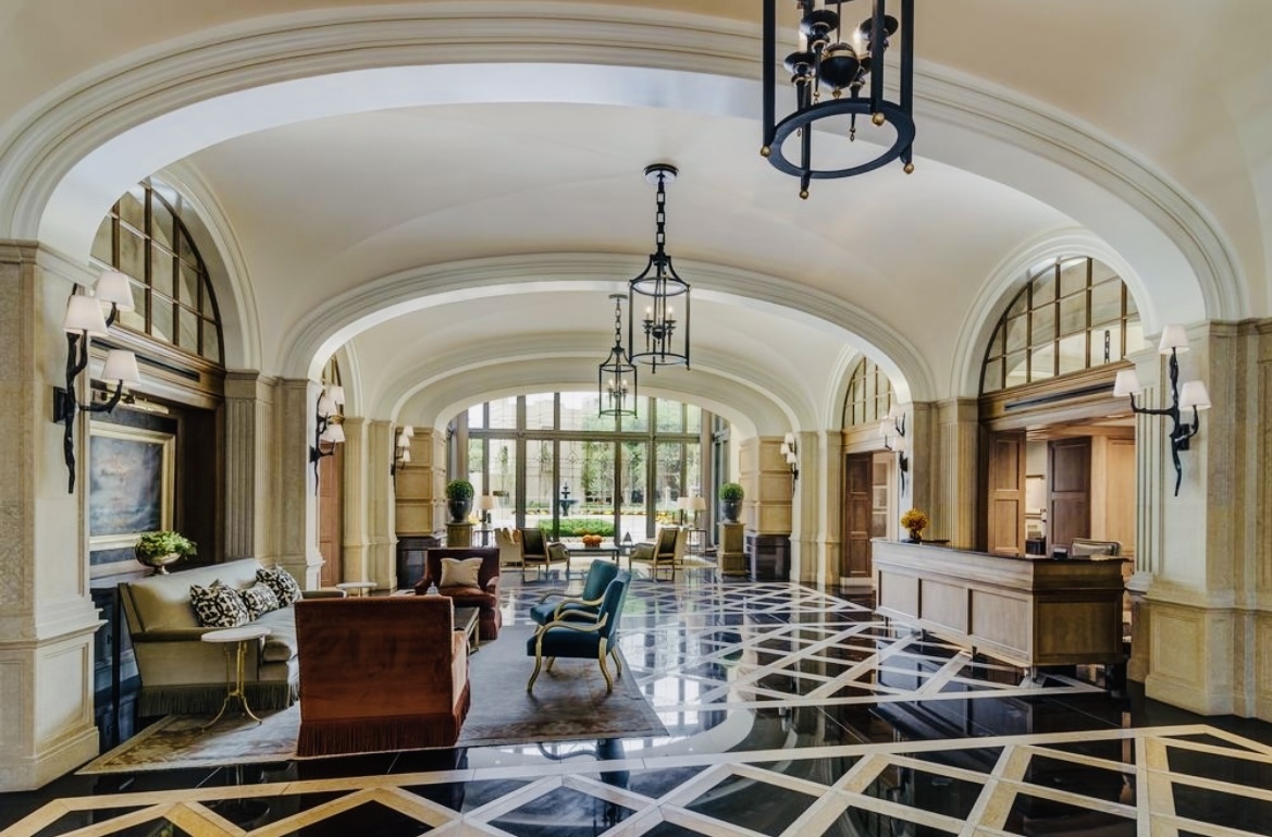 2550 N Lakeview Ave #S2502 Chicago, IL 60614