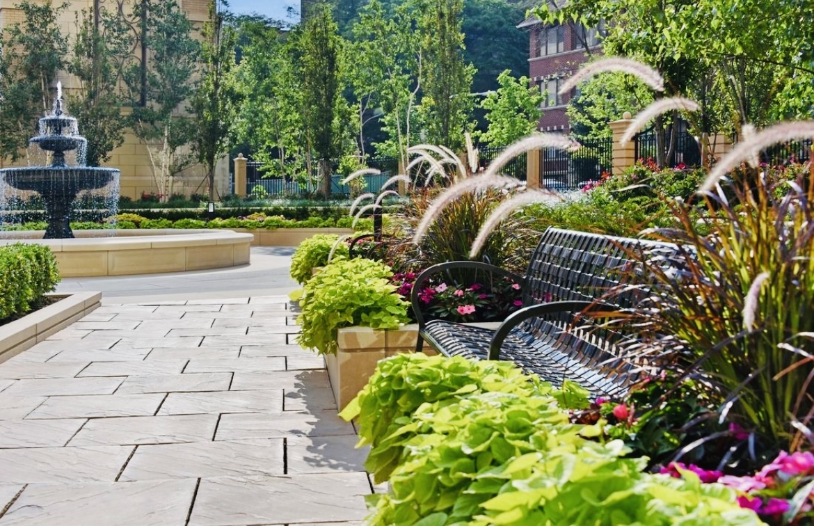 2550 N Lakeview Ave #S2502 Chicago, IL 60614