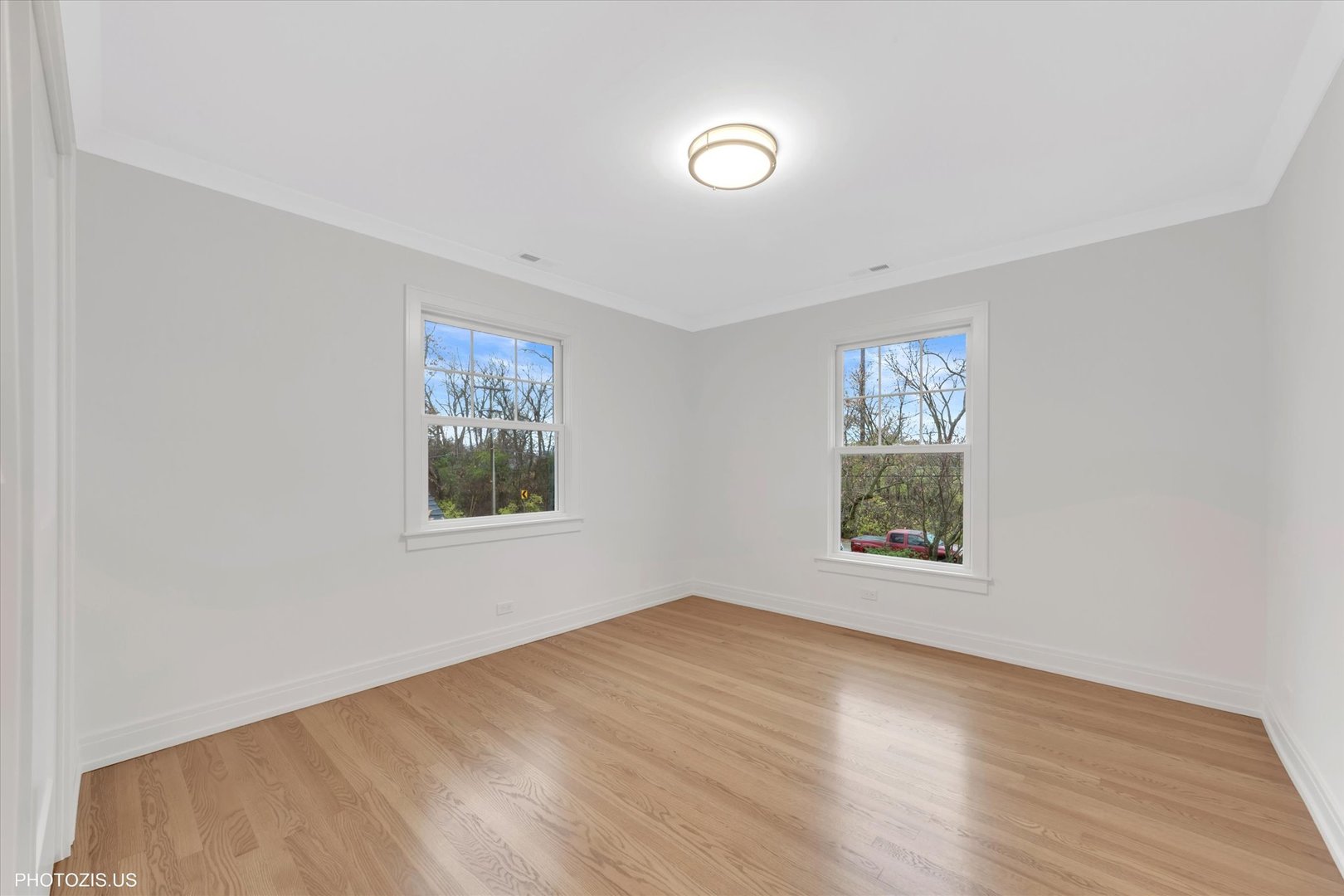 707 Brierhill Rd Deerfield, IL 60015