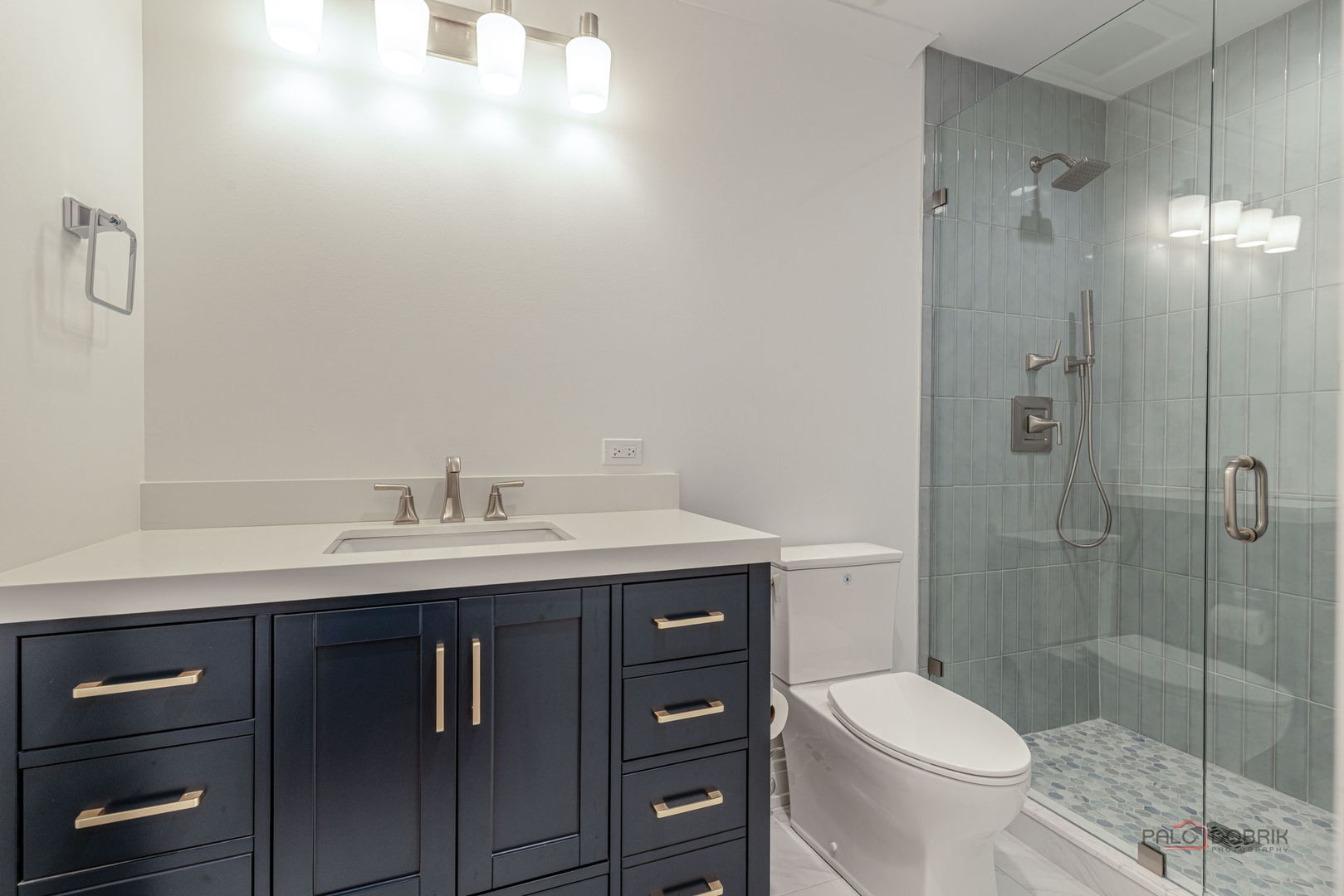 707 Brierhill Rd Deerfield, IL 60015