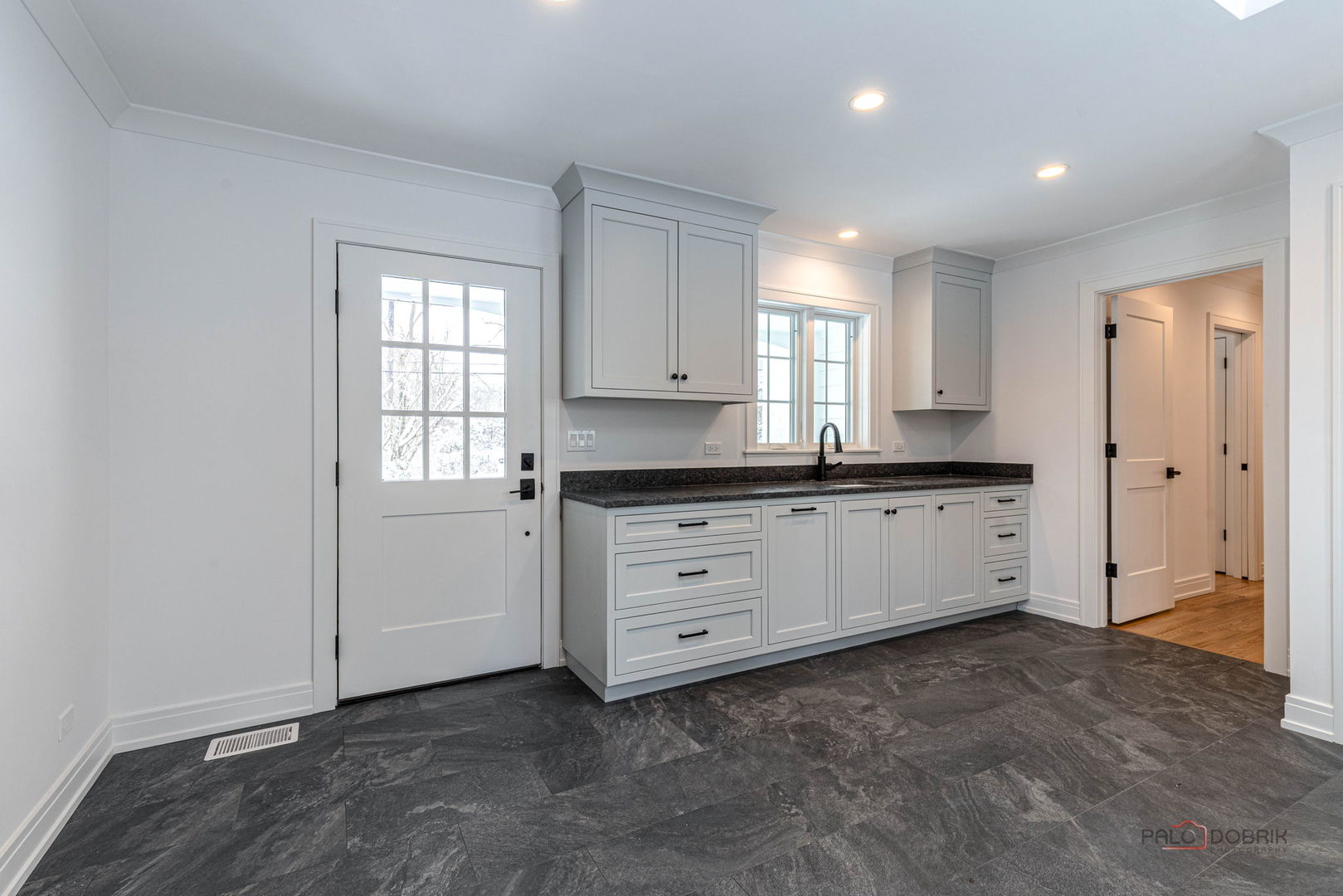 707 Brierhill Rd Deerfield, IL 60015