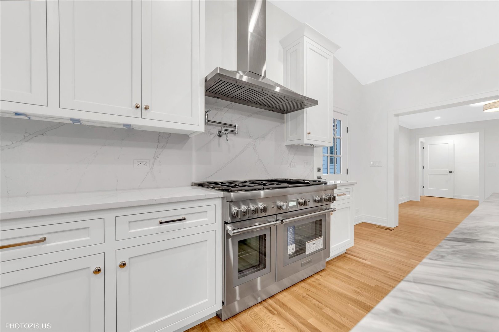 707 Brierhill Rd Deerfield, IL 60015