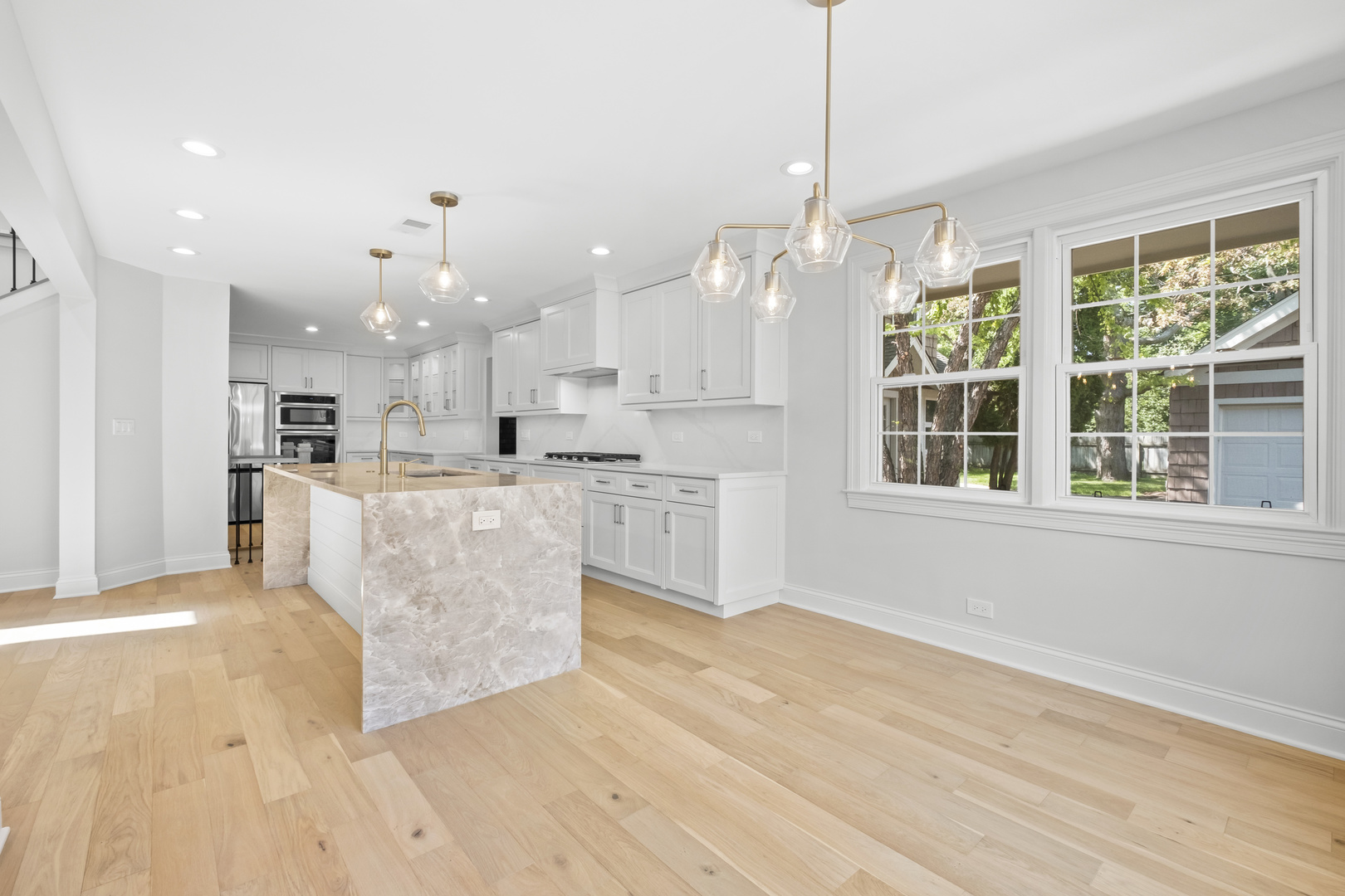 1410 Berkley Ct Deerfield, IL 60015