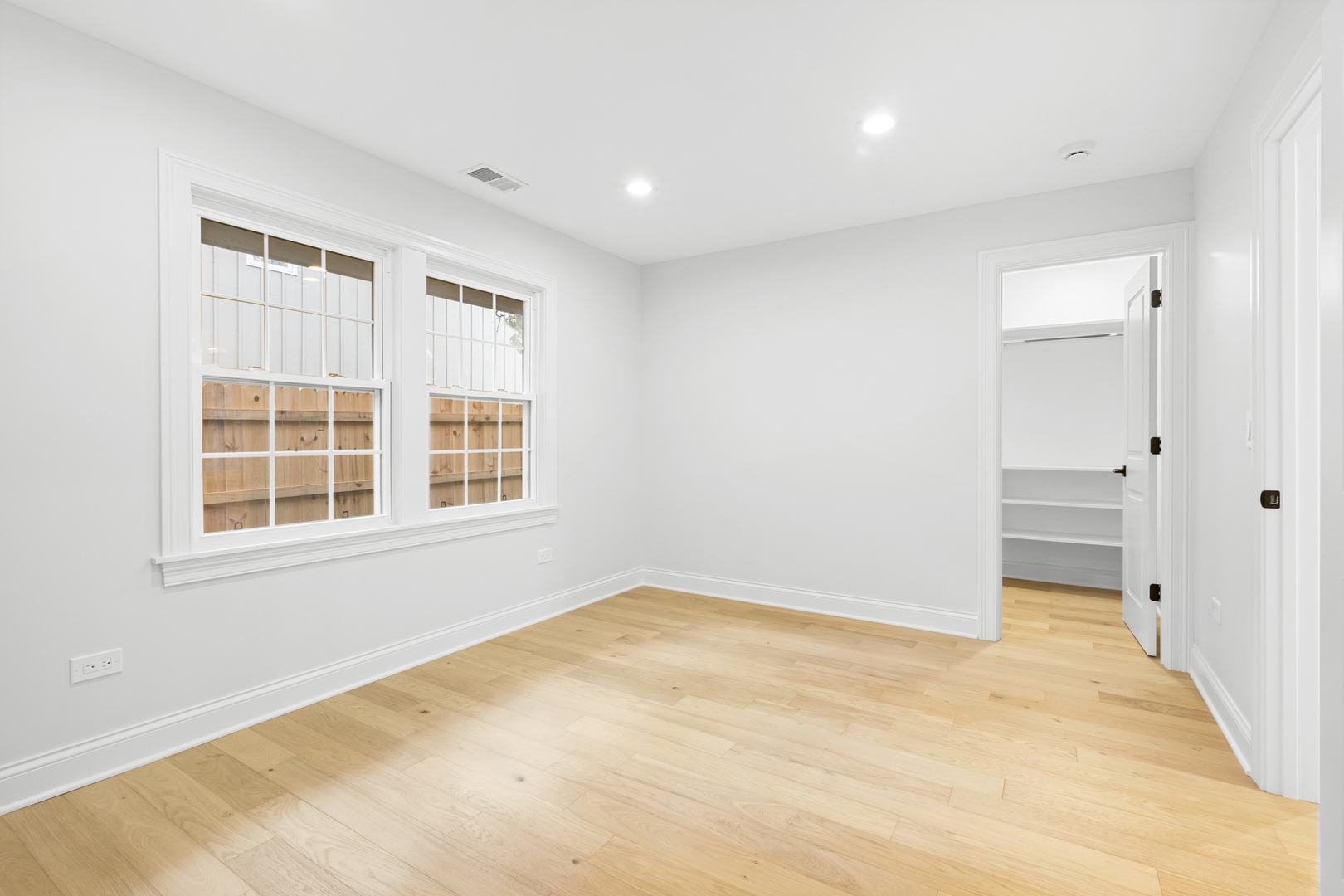 1410 Berkley Ct Deerfield, IL 60015