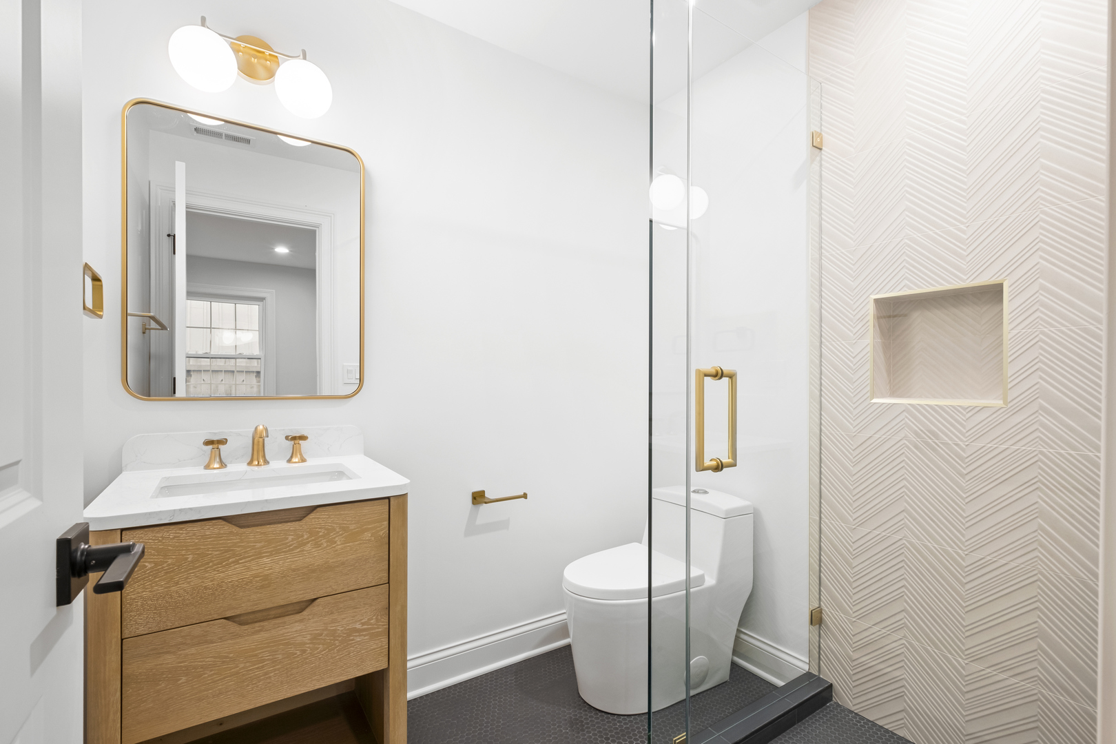 1410 Berkley Ct Deerfield, IL 60015