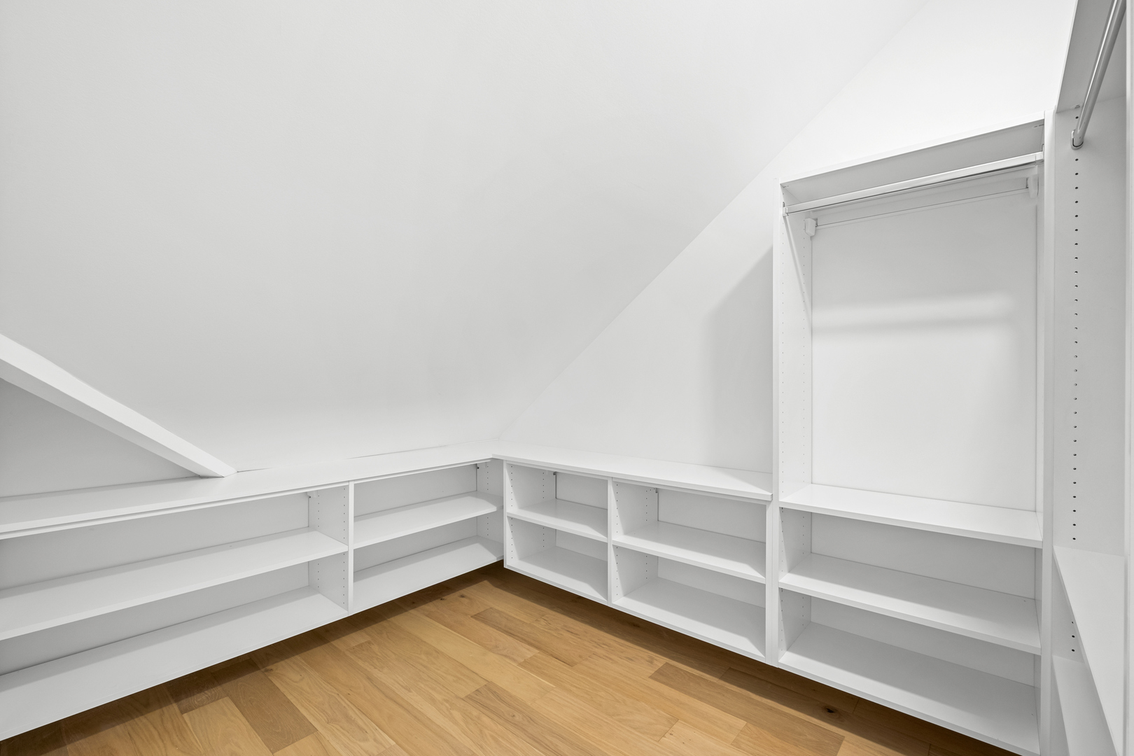 1410 Berkley Ct Deerfield, IL 60015