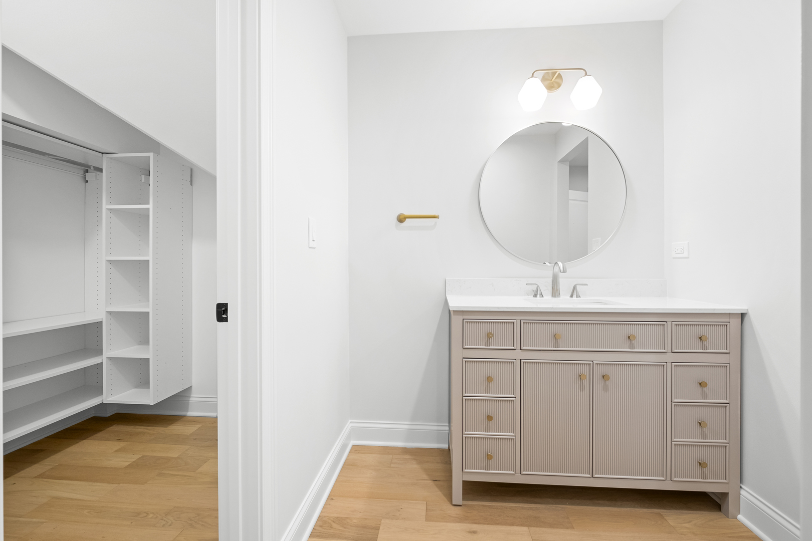 1410 Berkley Ct Deerfield, IL 60015