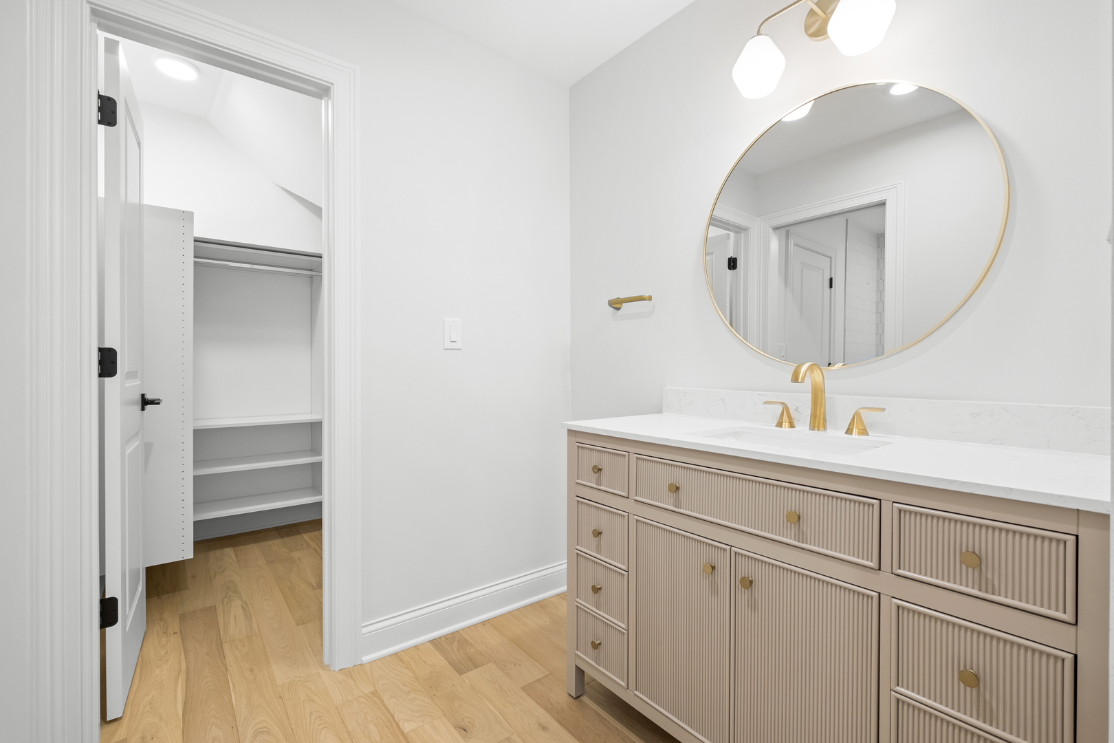 1410 Berkley Ct Deerfield, IL 60015