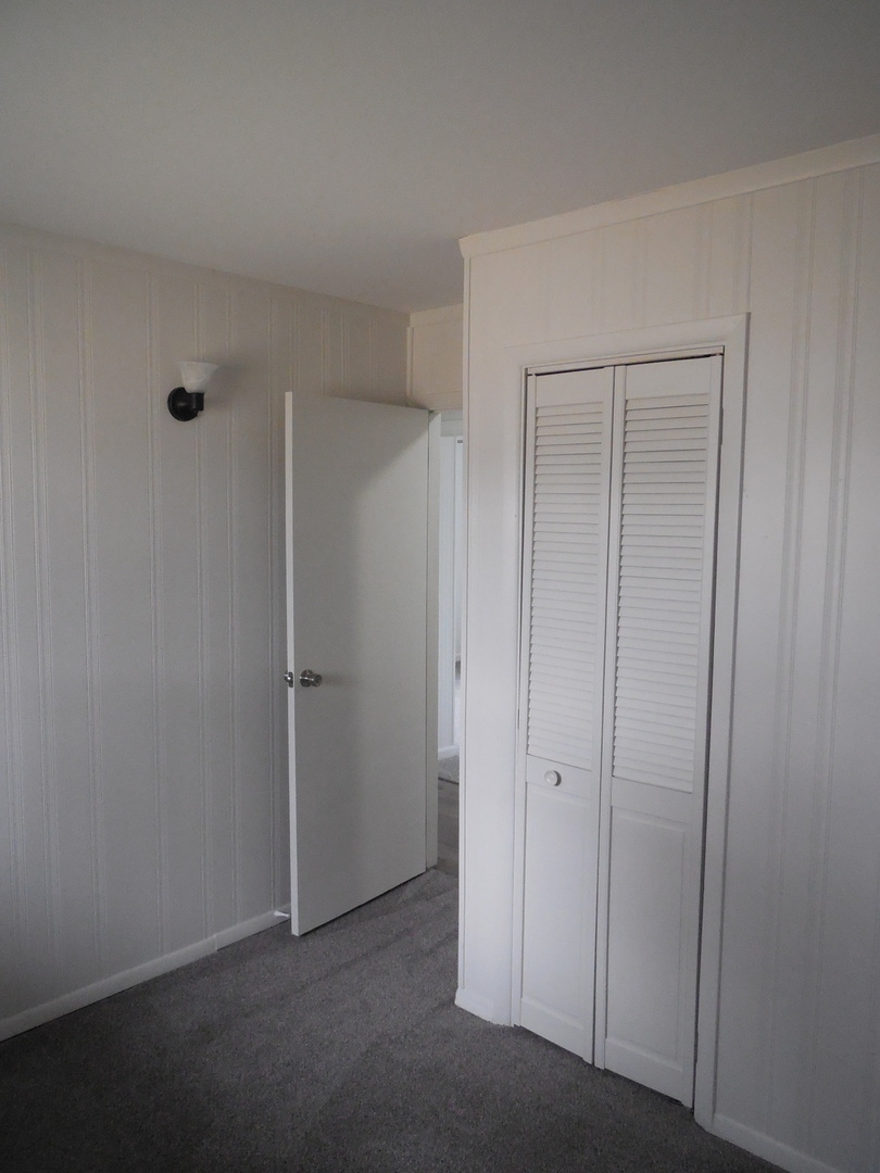 740 Hiawatha Dr Ottawa, IL 61350