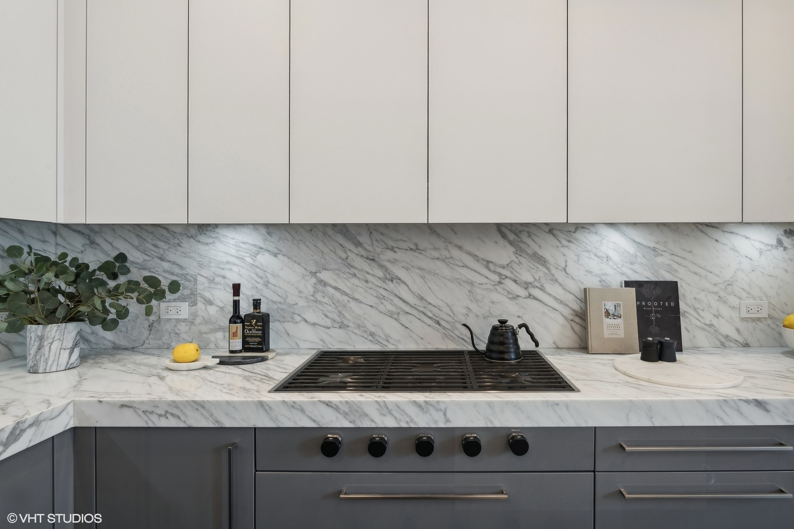 403 N Wabash Ave #12B Chicago, IL 60611