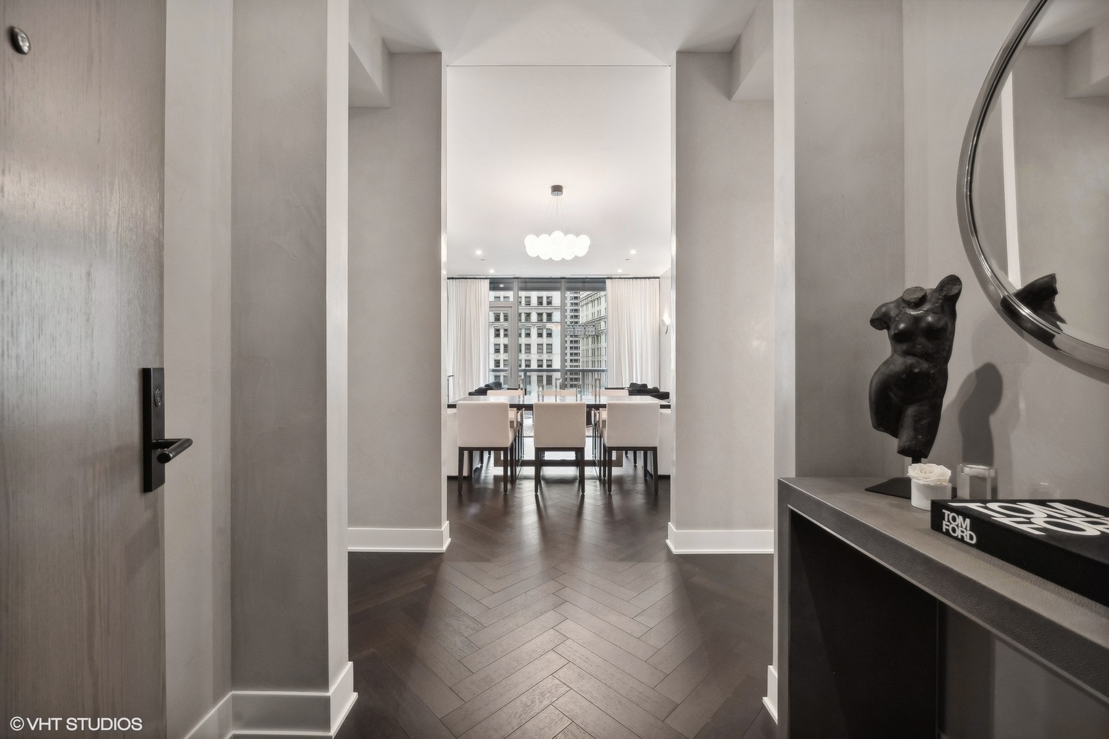 403 N Wabash Ave #12B Chicago, IL 60611