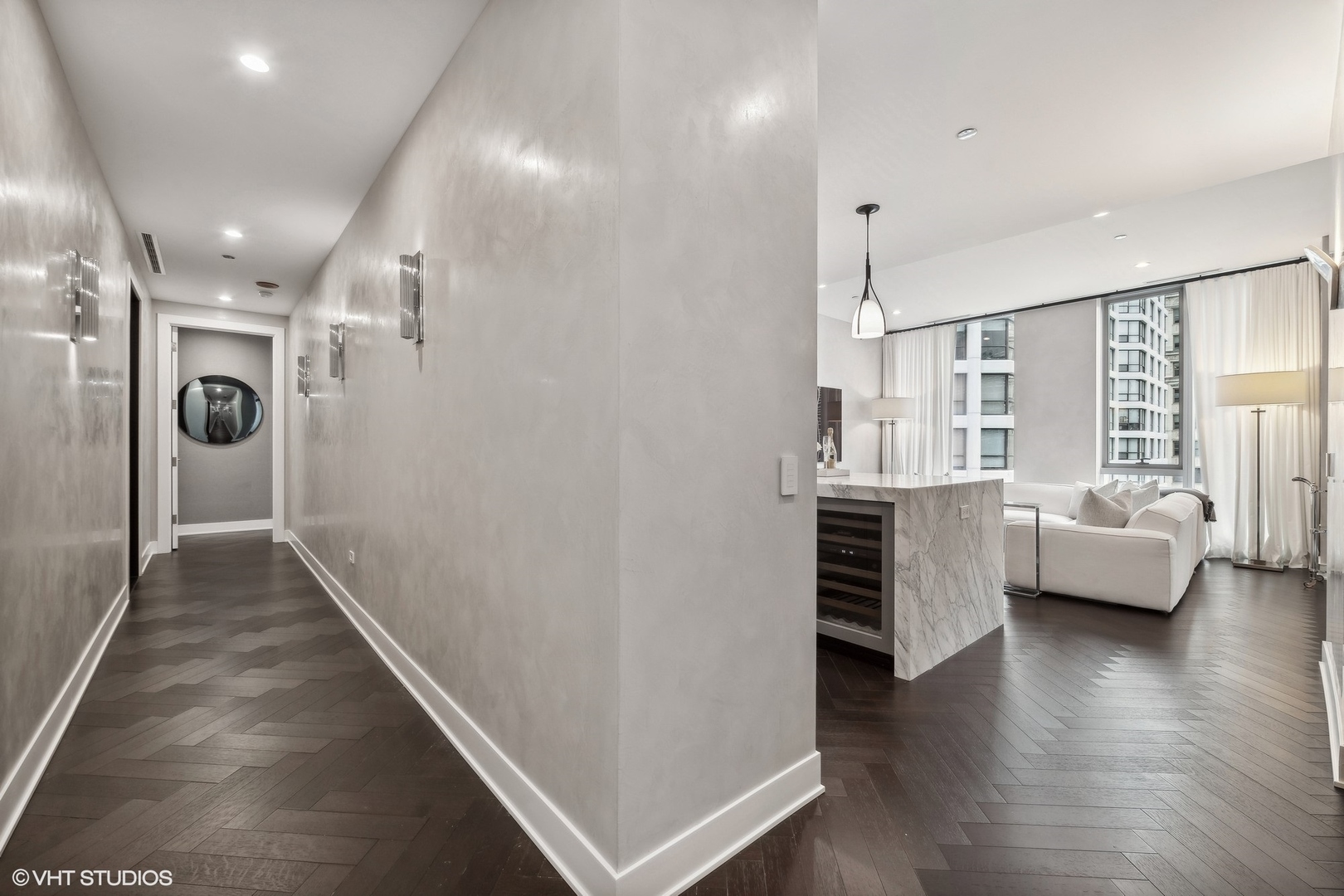 403 N Wabash Ave #12B Chicago, IL 60611