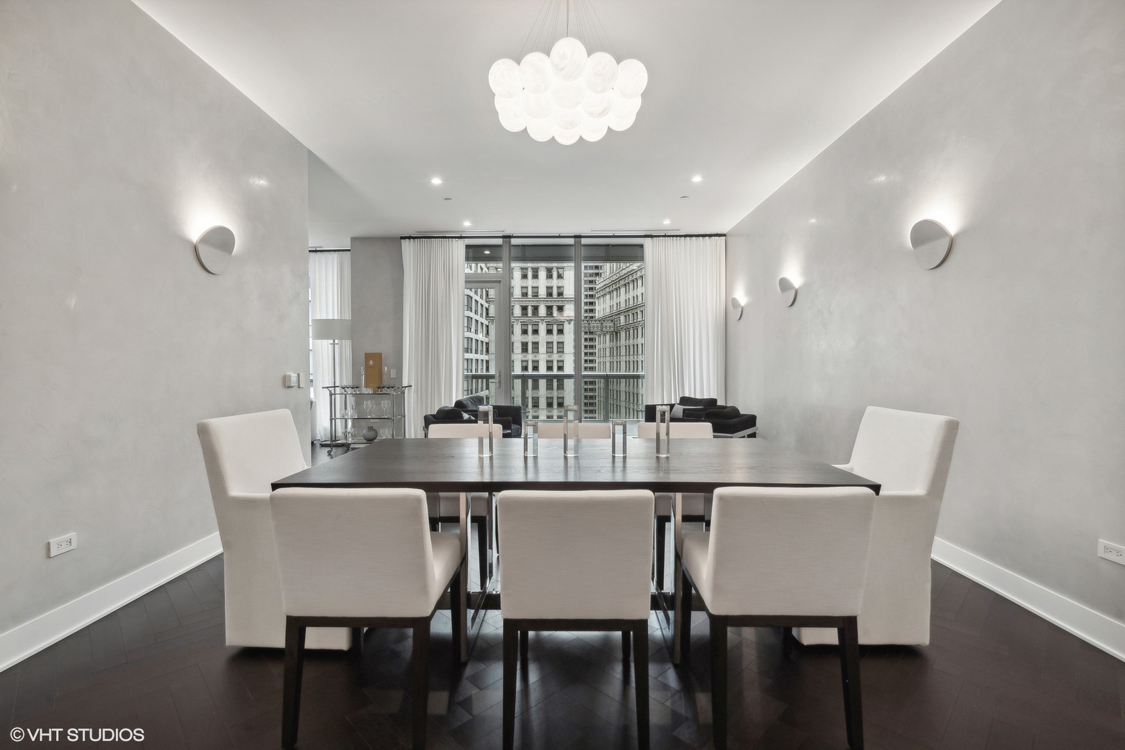 403 N Wabash Ave #12B Chicago, IL 60611